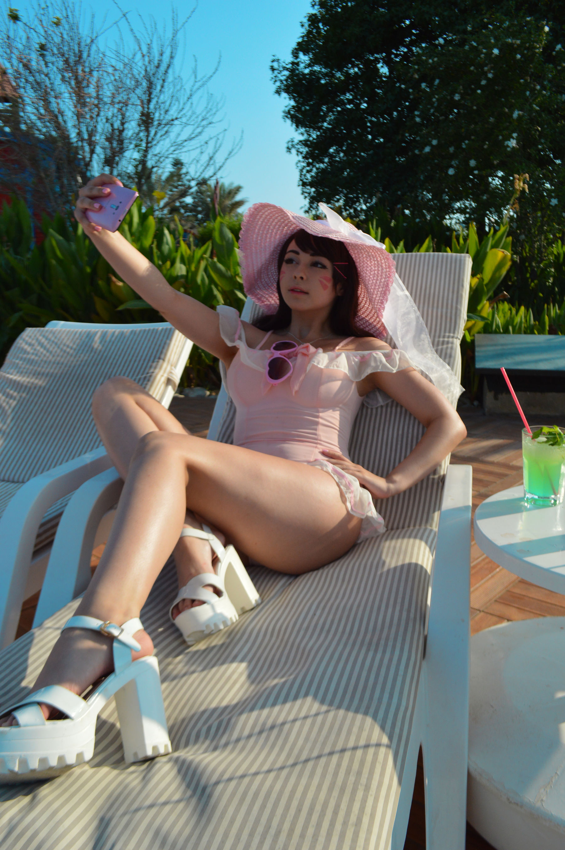 Yoshinobi – Swimsuit D.va [12P]