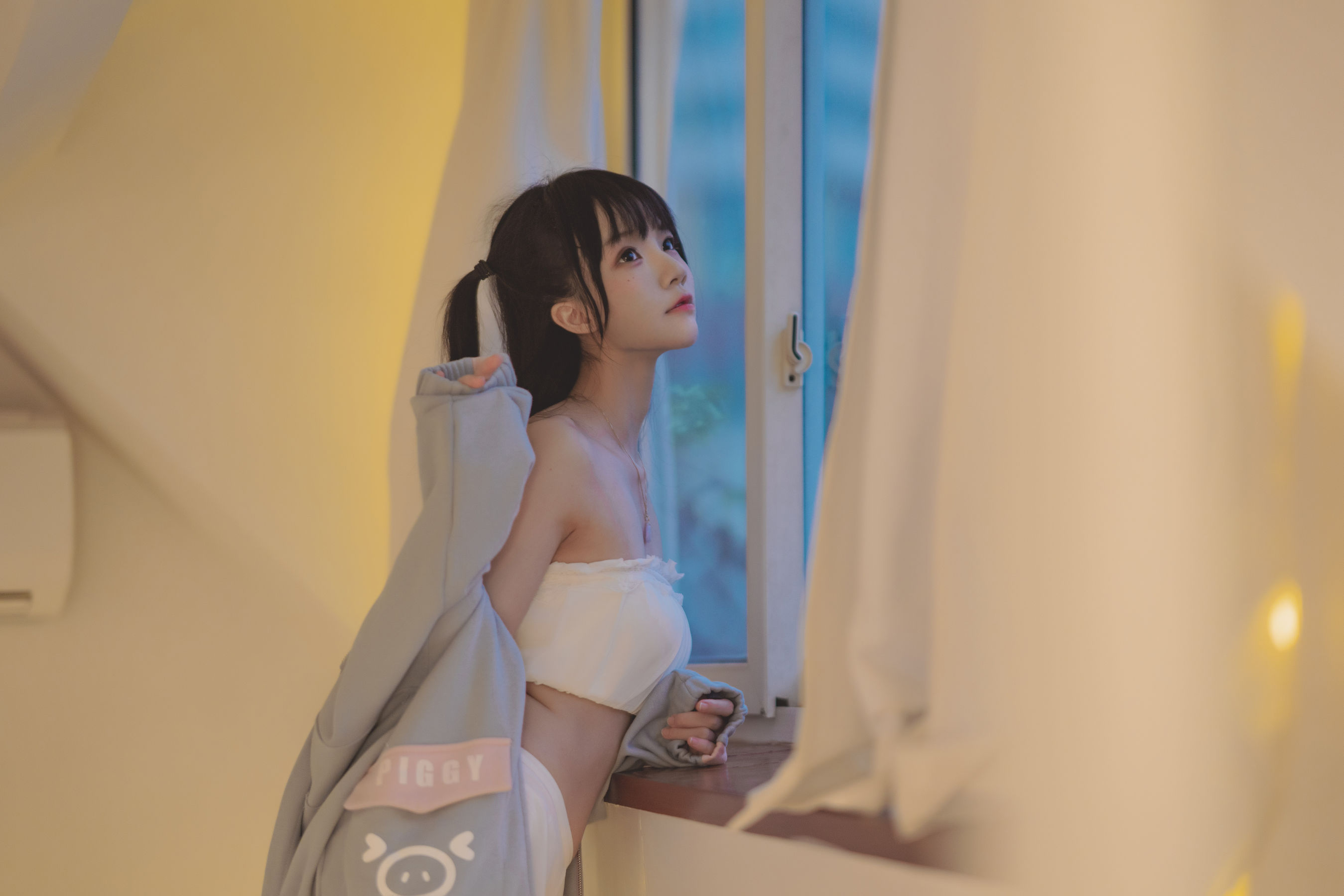 桜桃喵 – 碎星 [19P]