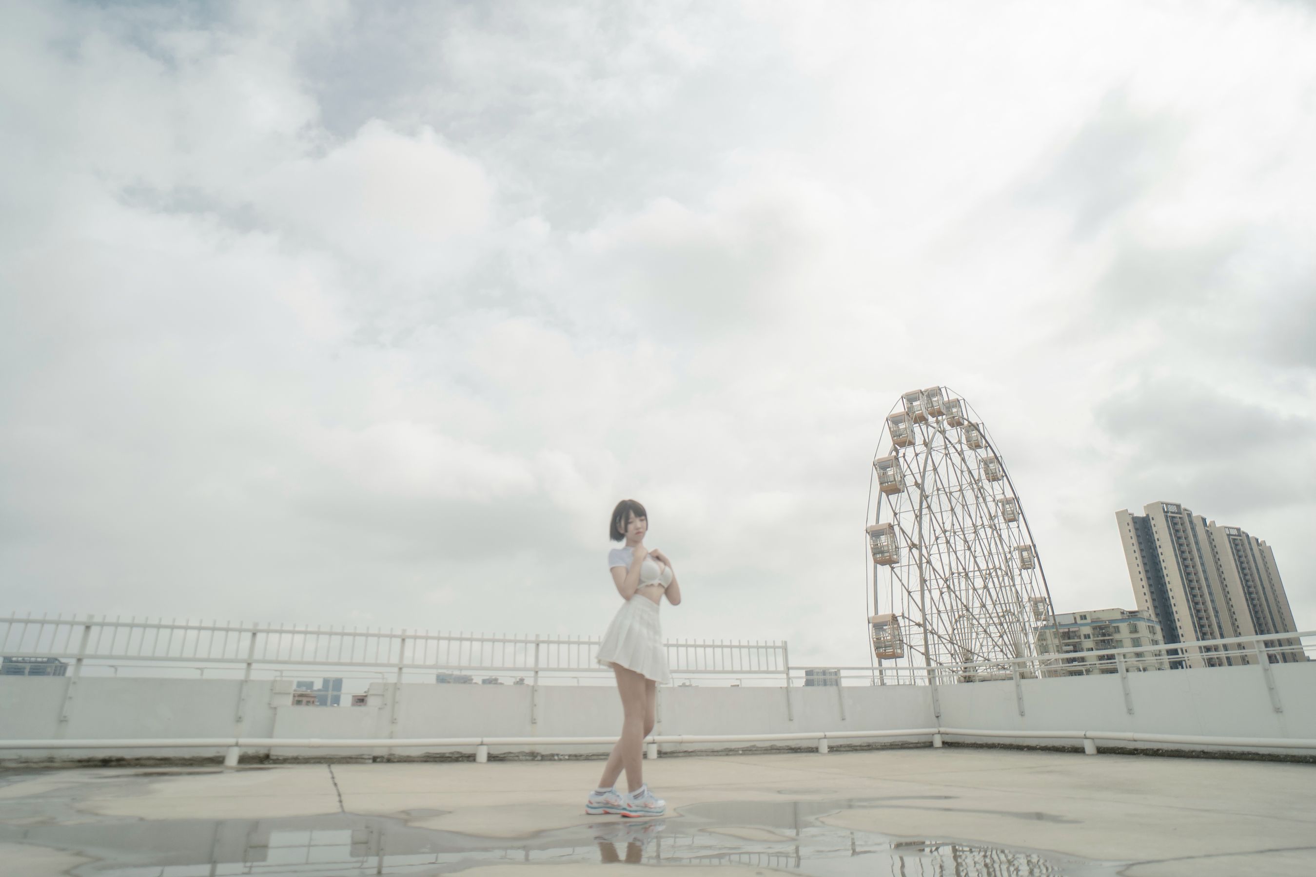 鬼马少女阿薰kaOri – 天台 [82P]