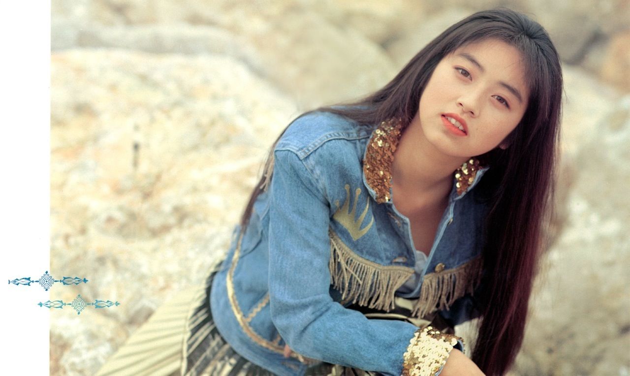 高冈早纪 COVER ROMANCERO [65P]