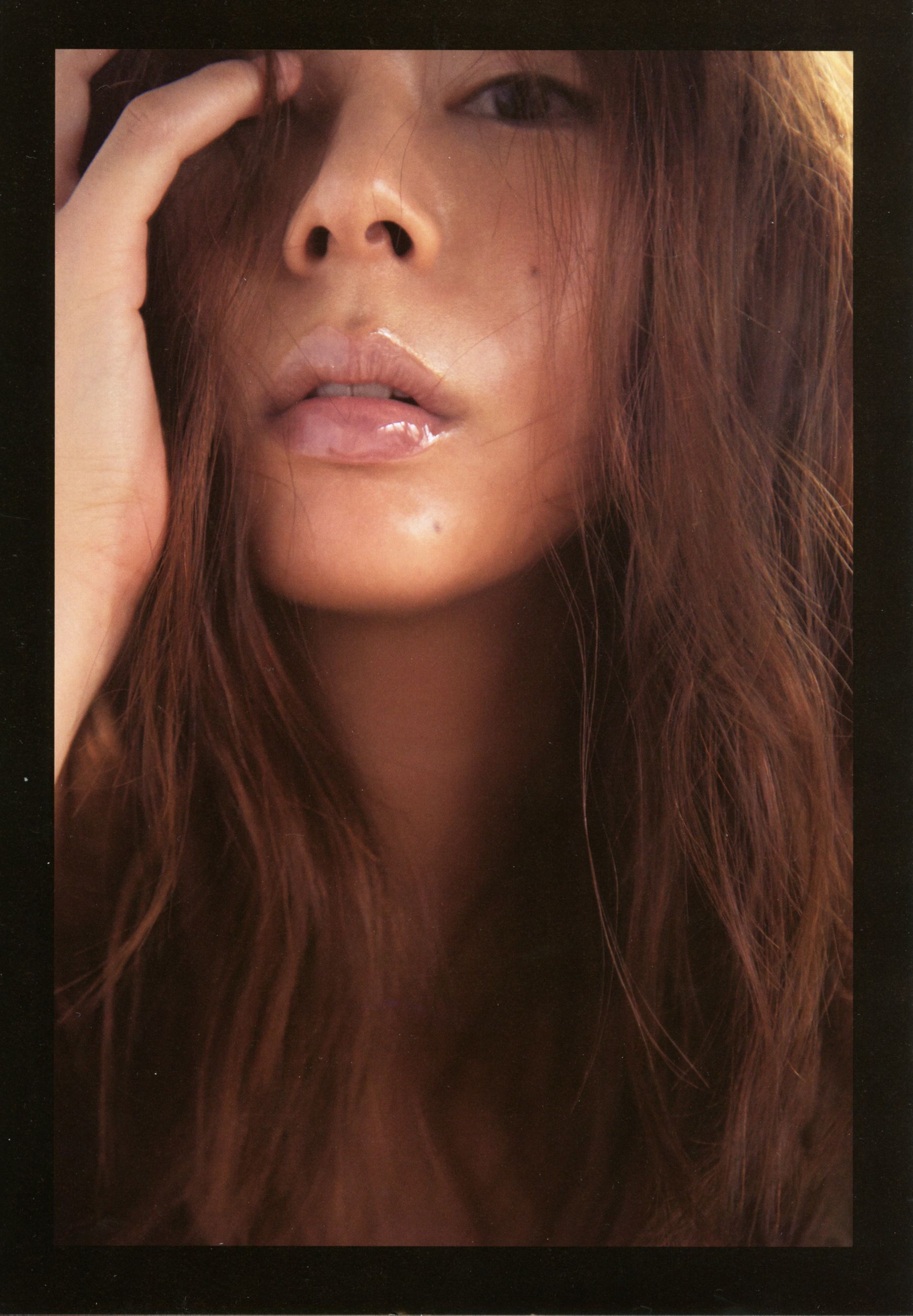 Yuria Haga 芳賀優里亜 写真集 「赤×ピンク」 [90P]