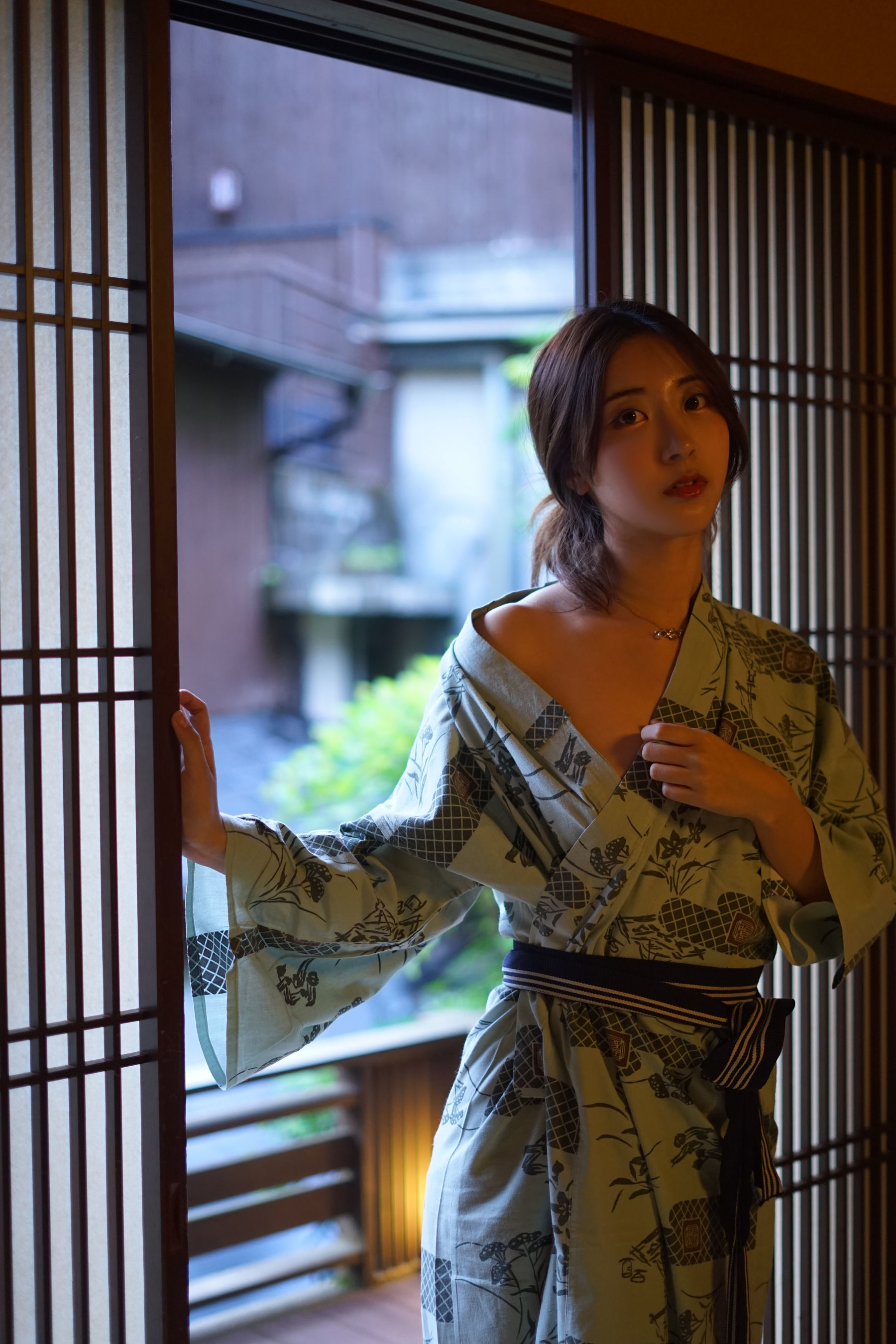 人气Coser黑川 温泉浴衣 [13P]