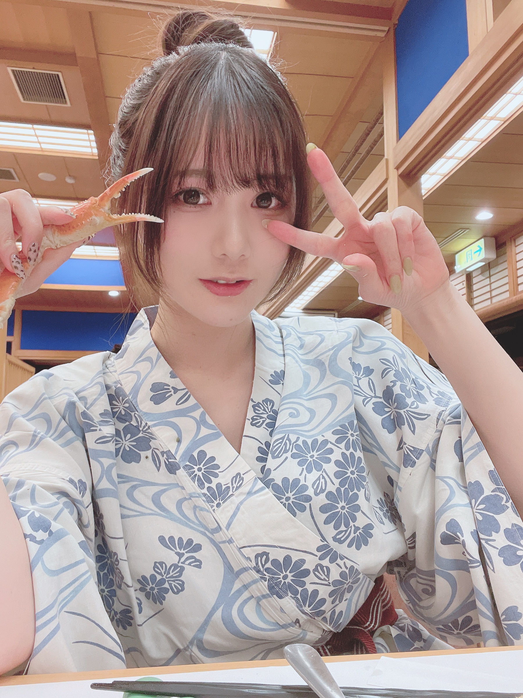 日本甜美COSERけんけん[fantia] 20211120-温泉旅おまけ️+まっしろでふわふわ [23P]