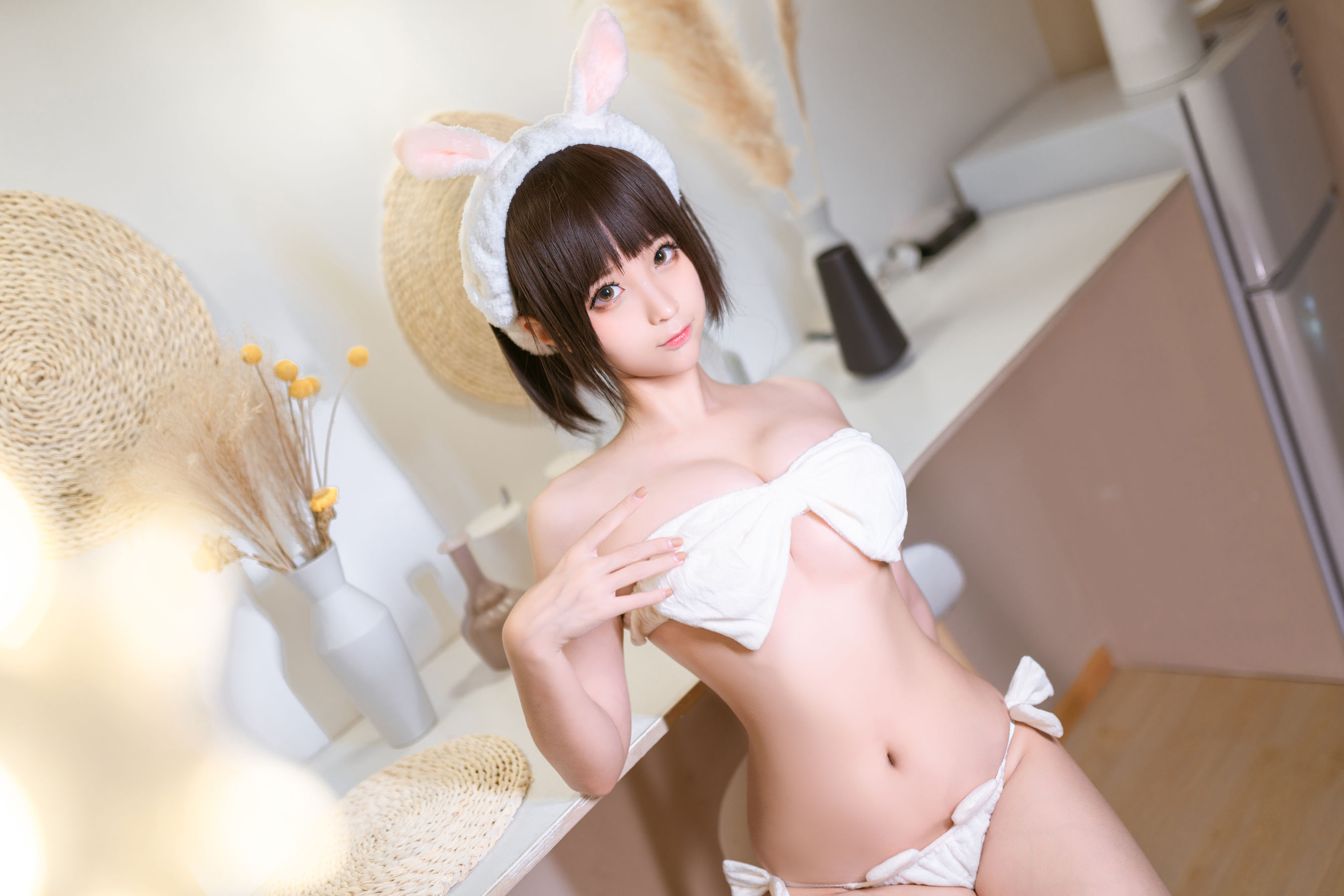 [Cosplay写真] 动漫博主蠢沫沫 – 蝴蝶结内衣 [40P]