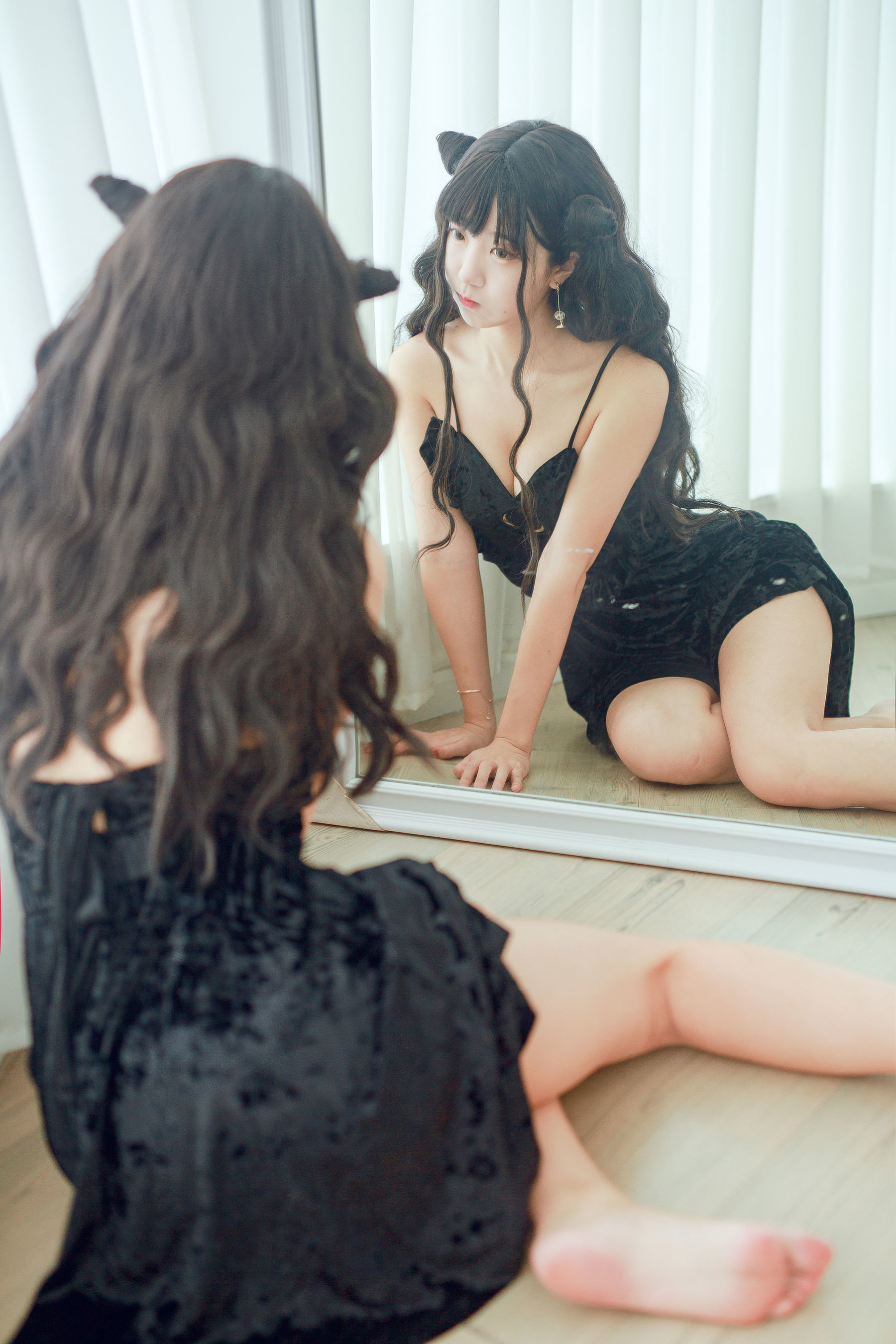 [萝莉COS] 黑川 – 小恶魔黑裙子 [31P]