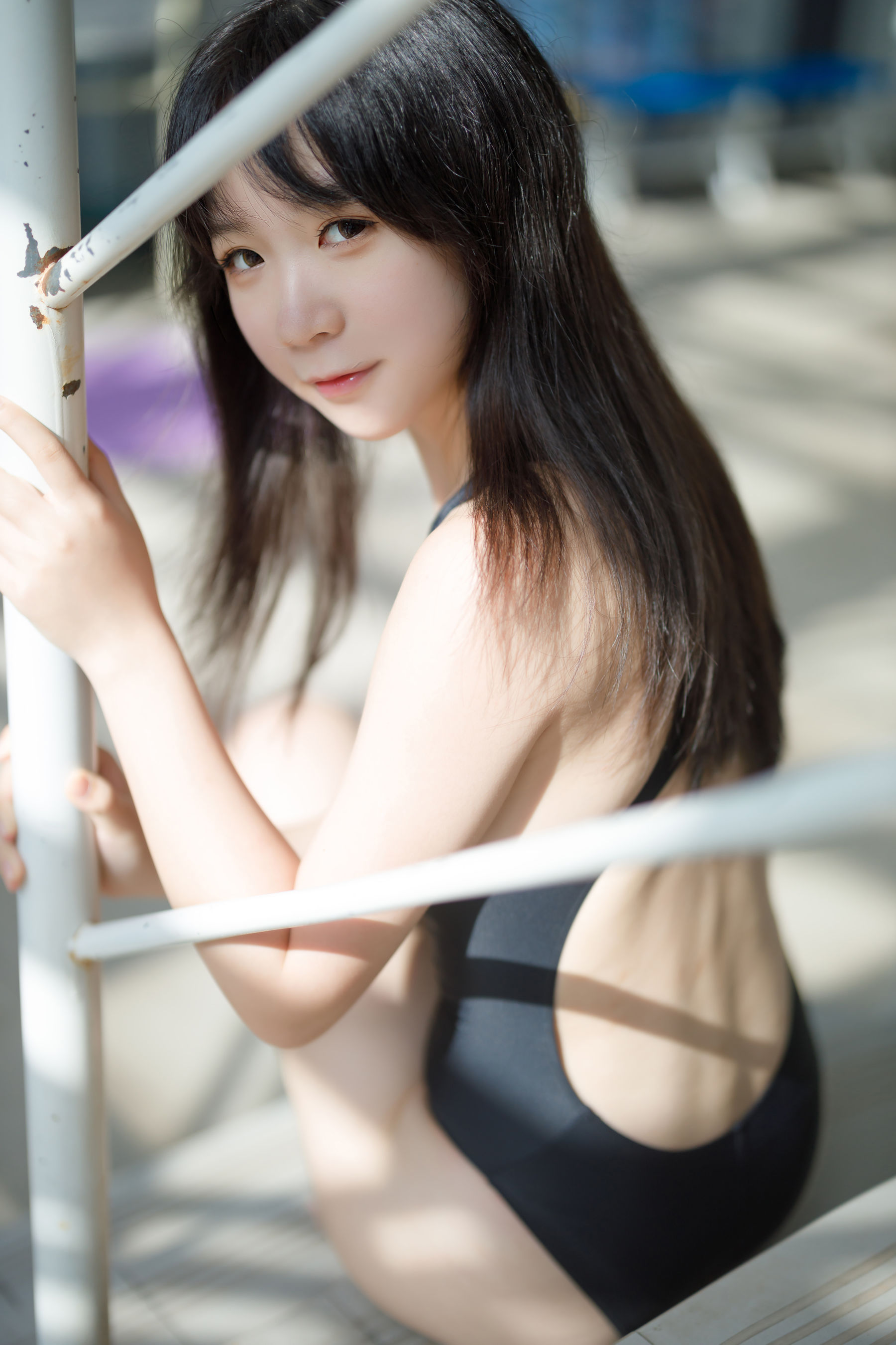 动漫博主樱落酱w – 泳池竞泳 [32P]