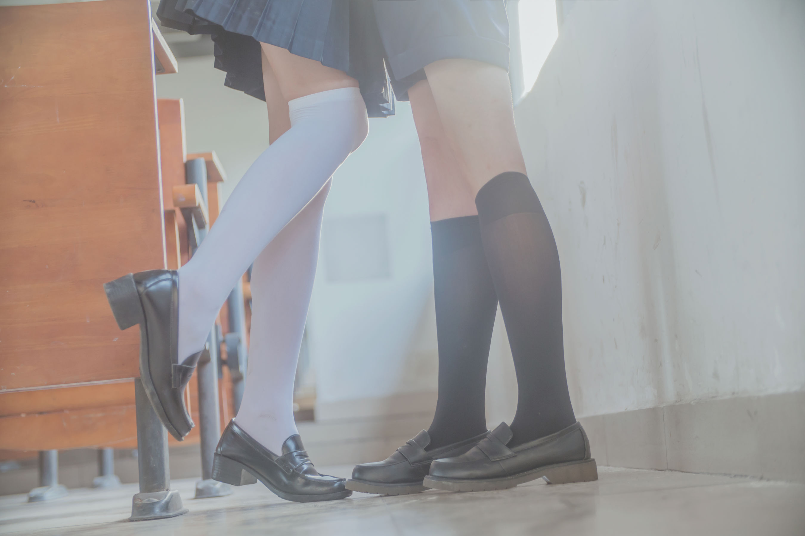 [萝莉COS] 桜桃喵&#038;疯猫ss《JK百合》 [43P]