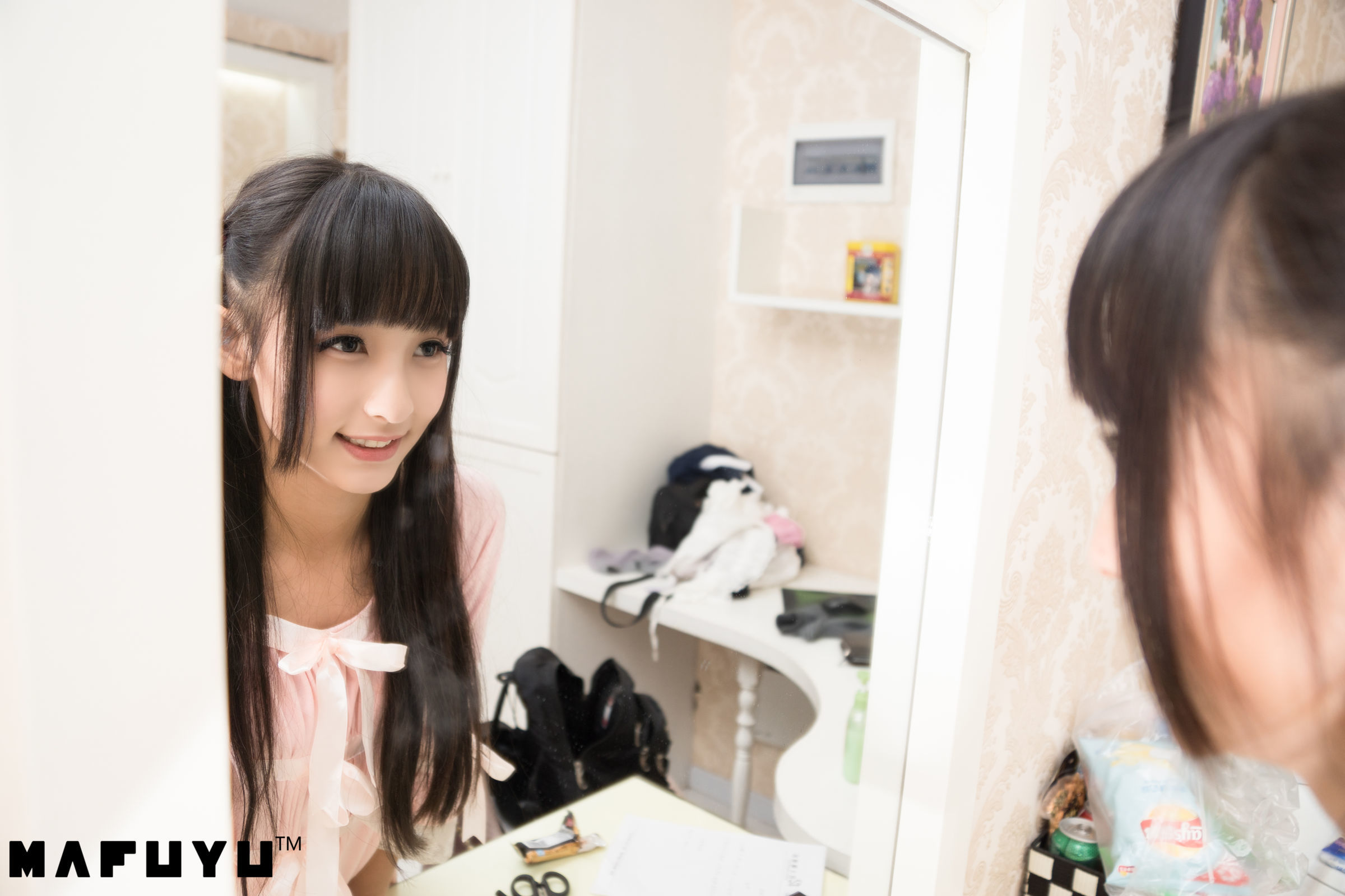 [萝莉COS] 神楽板真冬 粉白条纹系列套图 [103P]