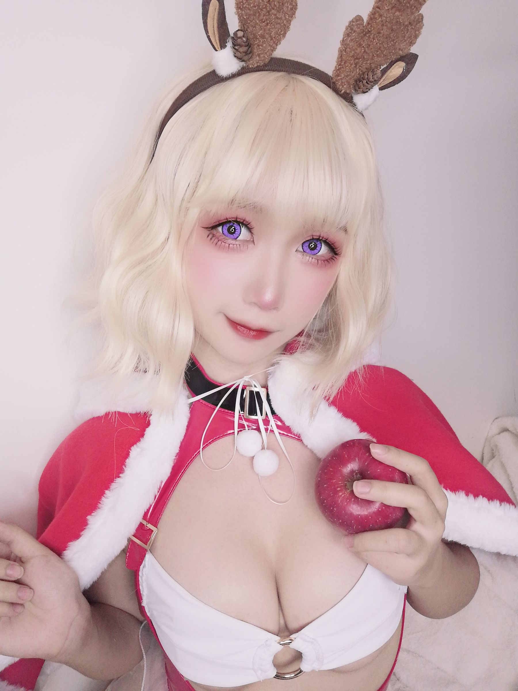 动漫博主樱落酱w – 圣诞自拍 [9P]