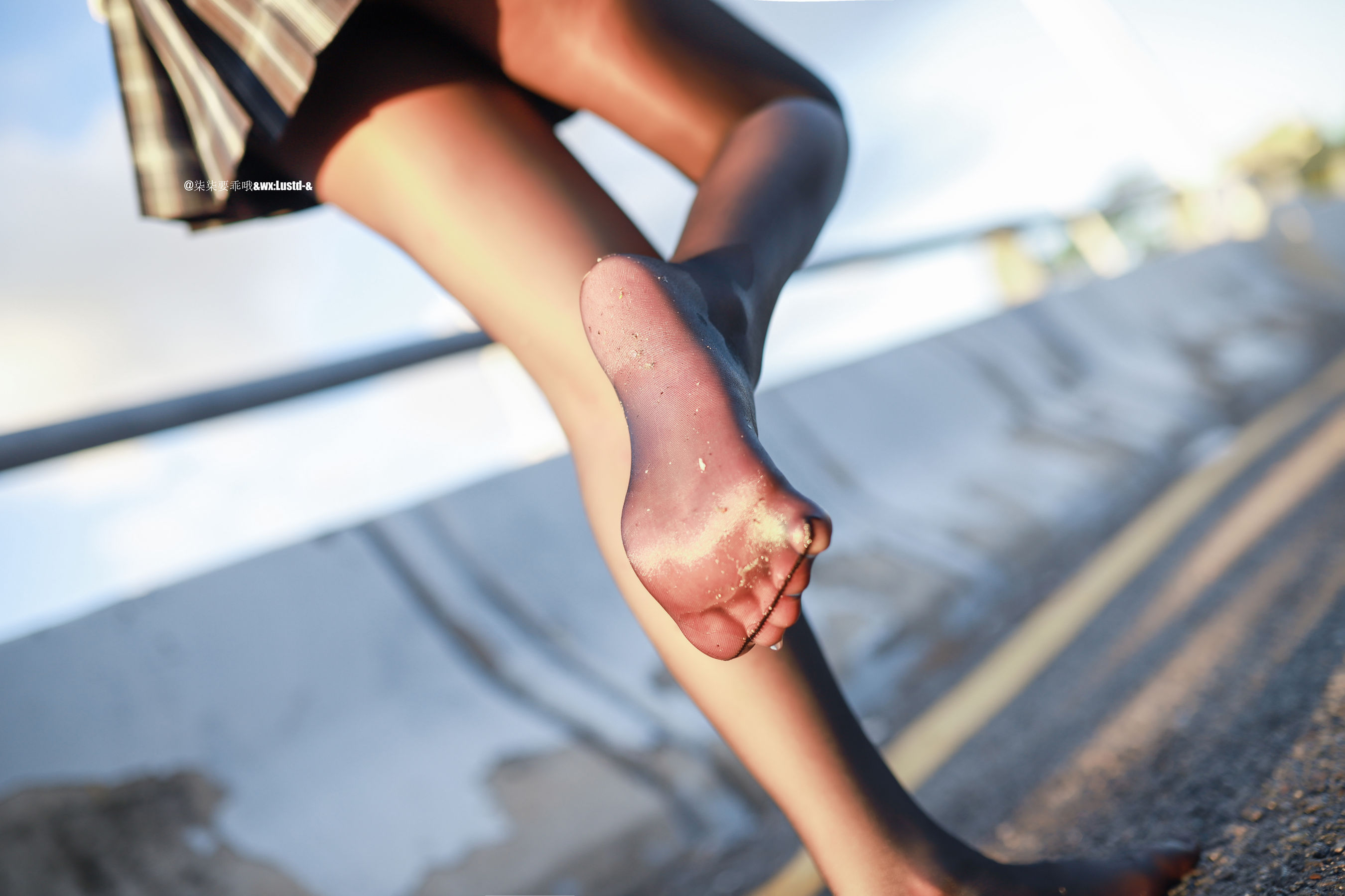 动漫博主柒柒要乖哦 – 午后JK [34P]