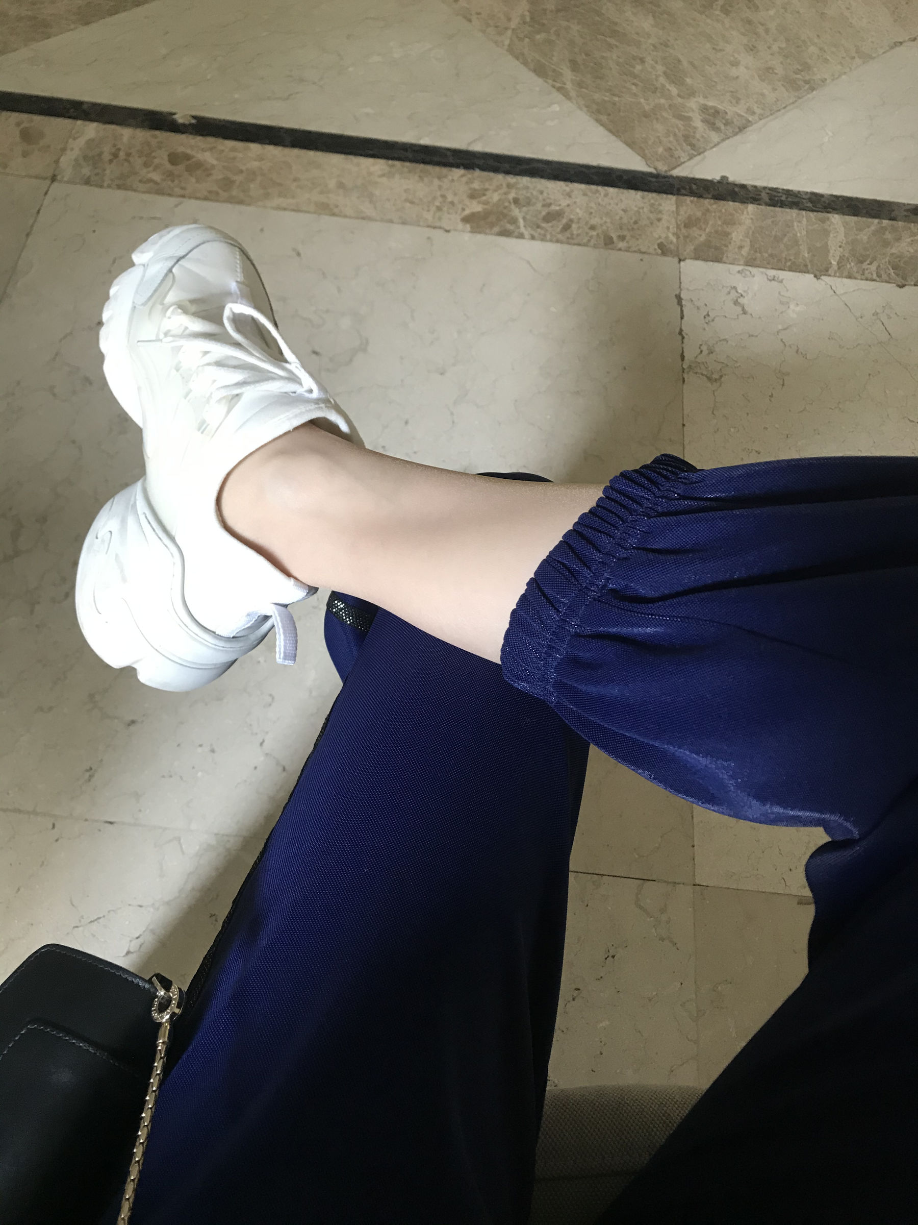 丝足博主麋鹿_Monroe 2020.04.30 贵妇丝足 [30P]