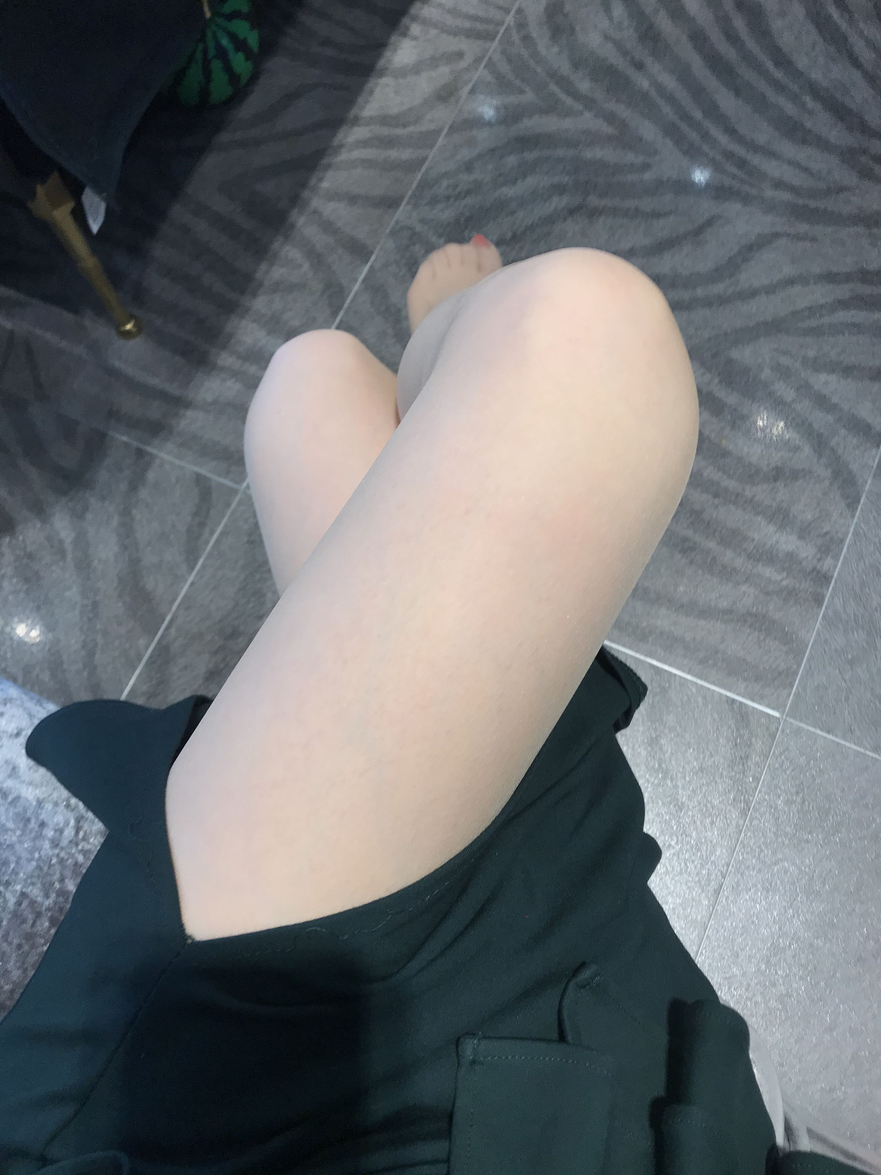 丝足博主麋鹿_Monroe 2020.04.30 贵妇丝足 [30P]