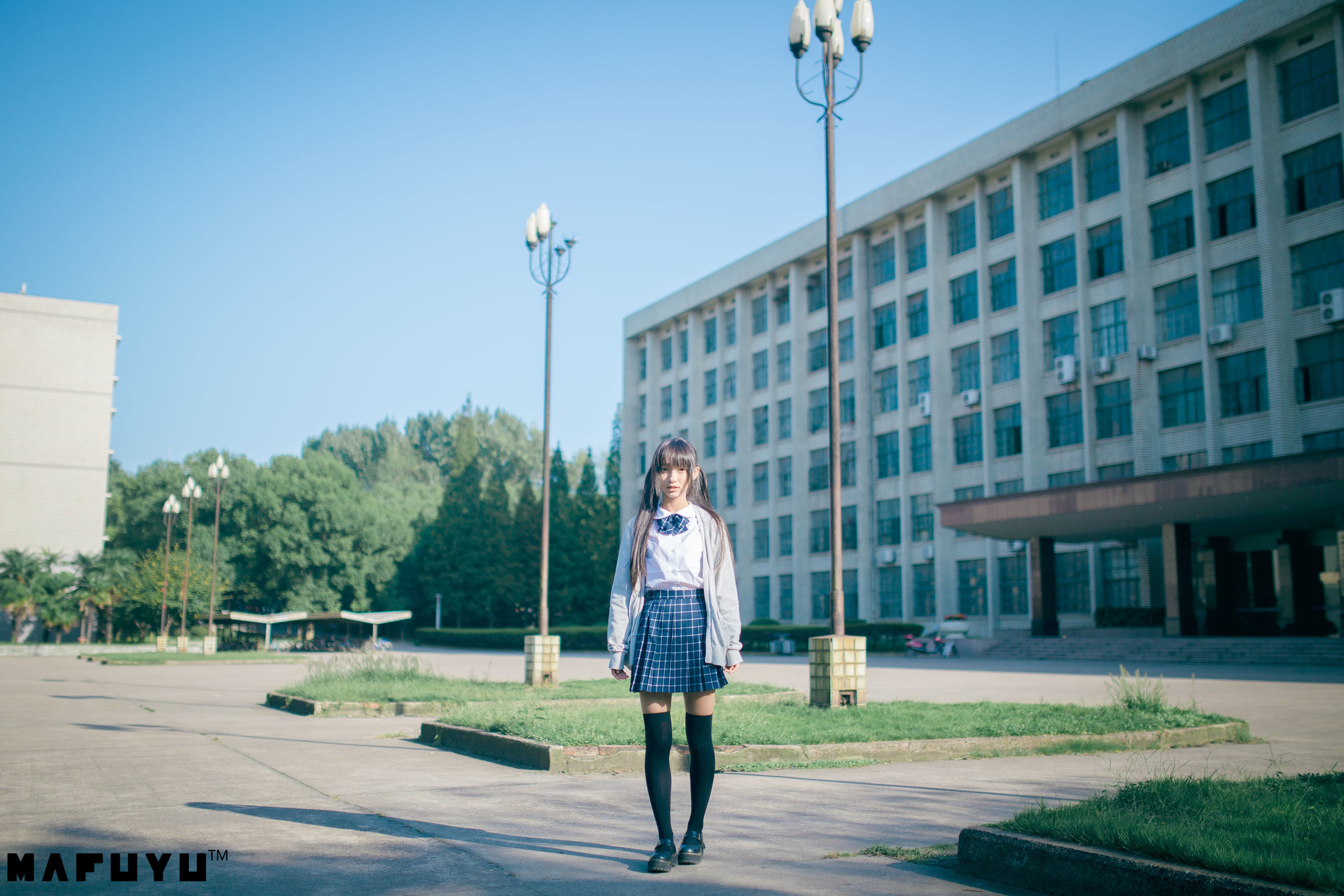 [萝莉COS] 神楽板真冬 阳光校服系列套图 [79P]