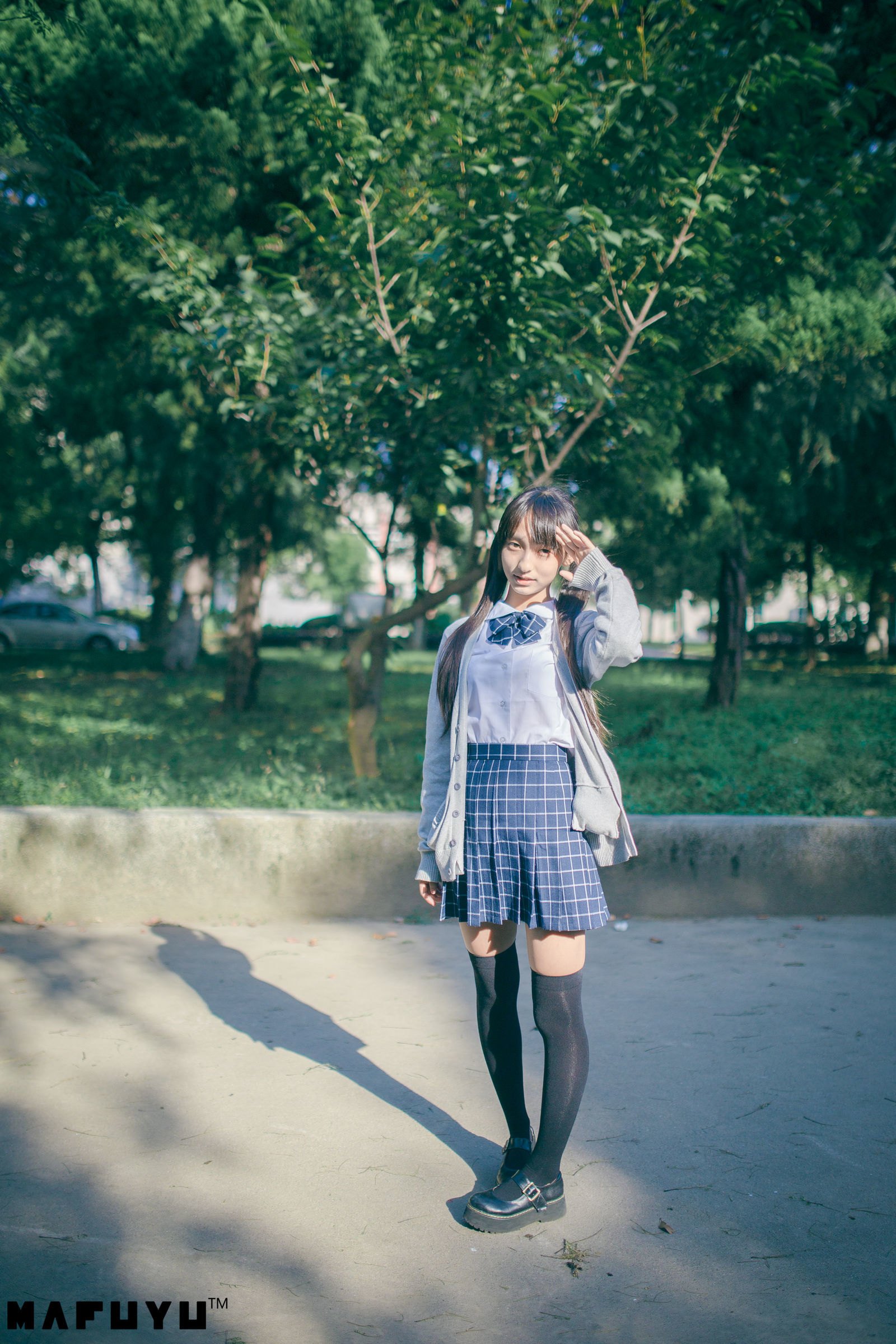 [萝莉COS] 神楽板真冬 阳光校服系列套图 [79P]