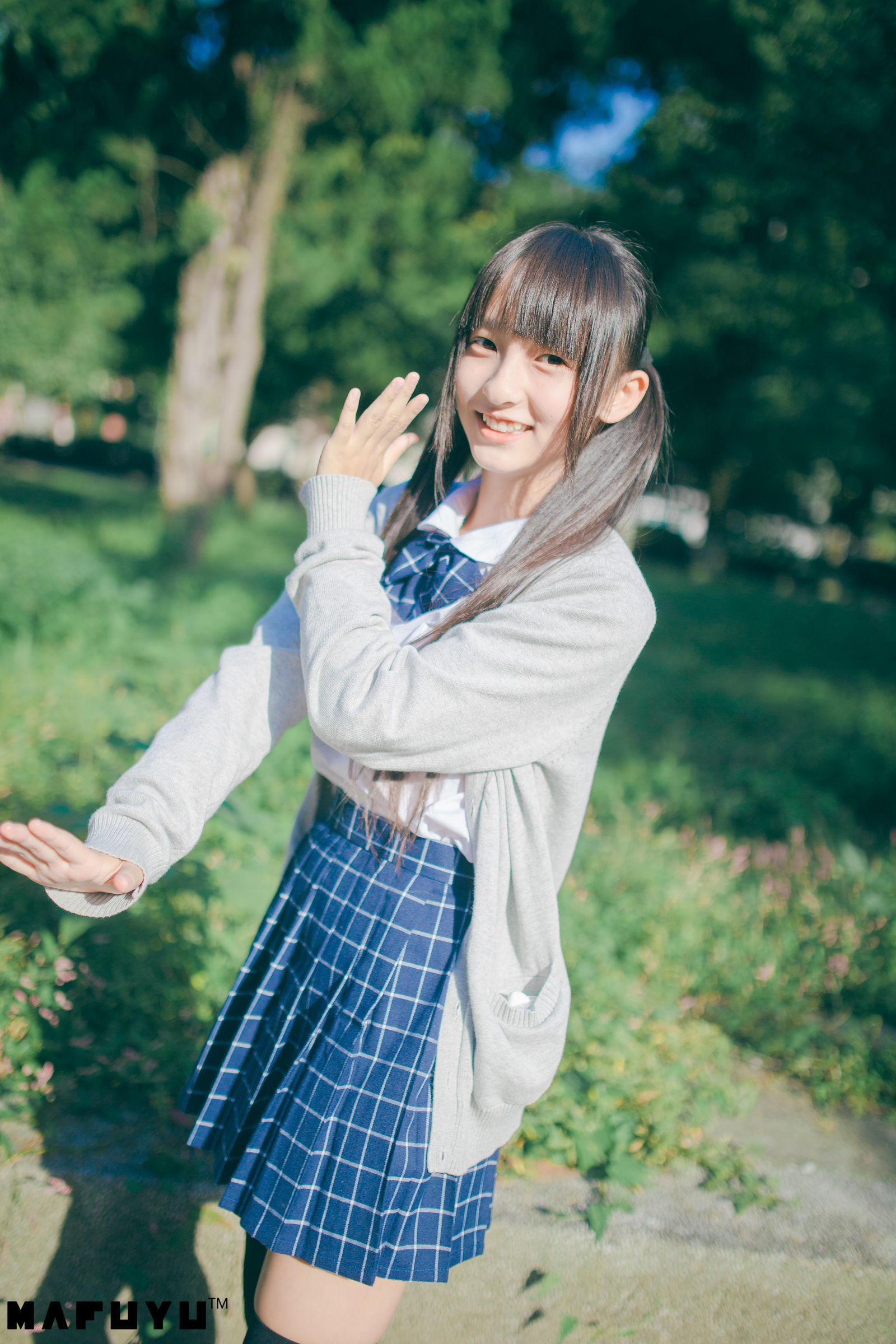 [萝莉COS] 神楽板真冬 阳光校服系列套图 [79P]