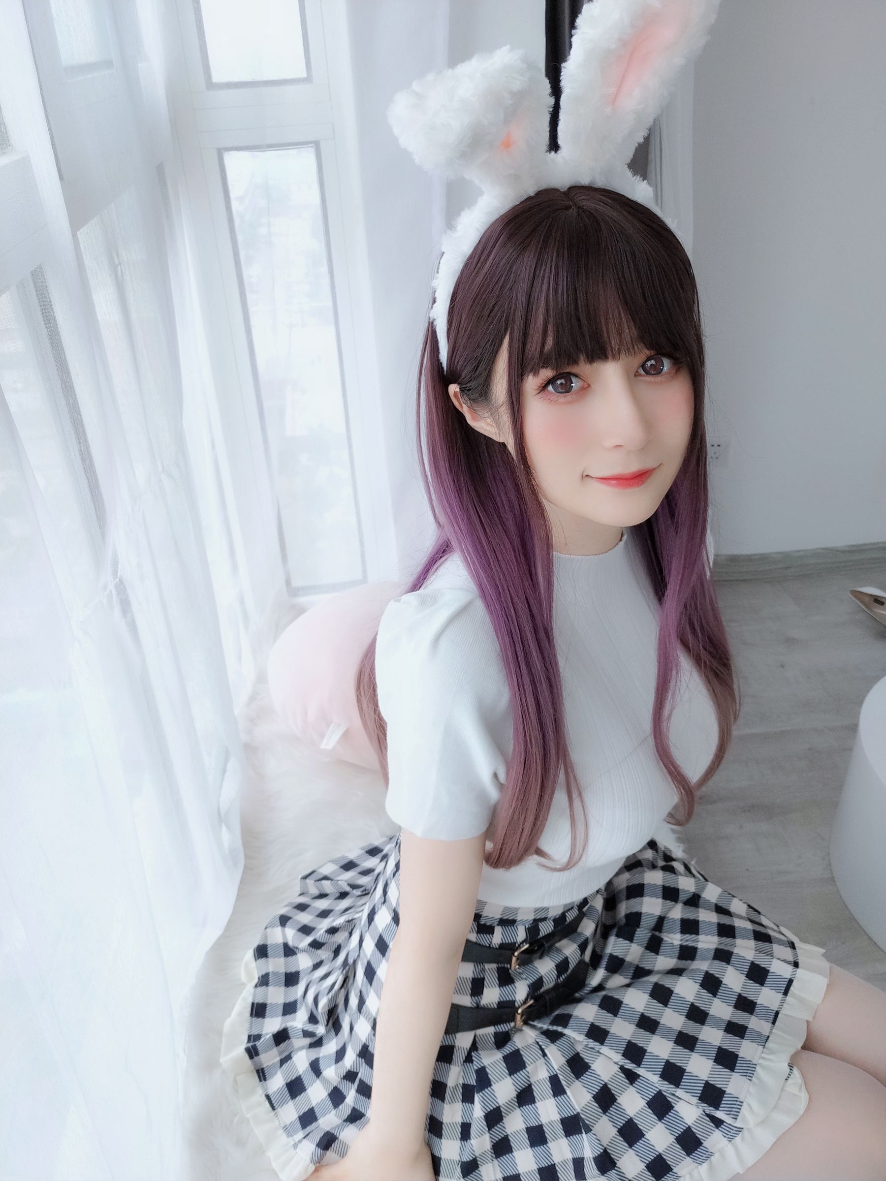 Coser小姐姐白银 – 白丝兔女郎 [168P]