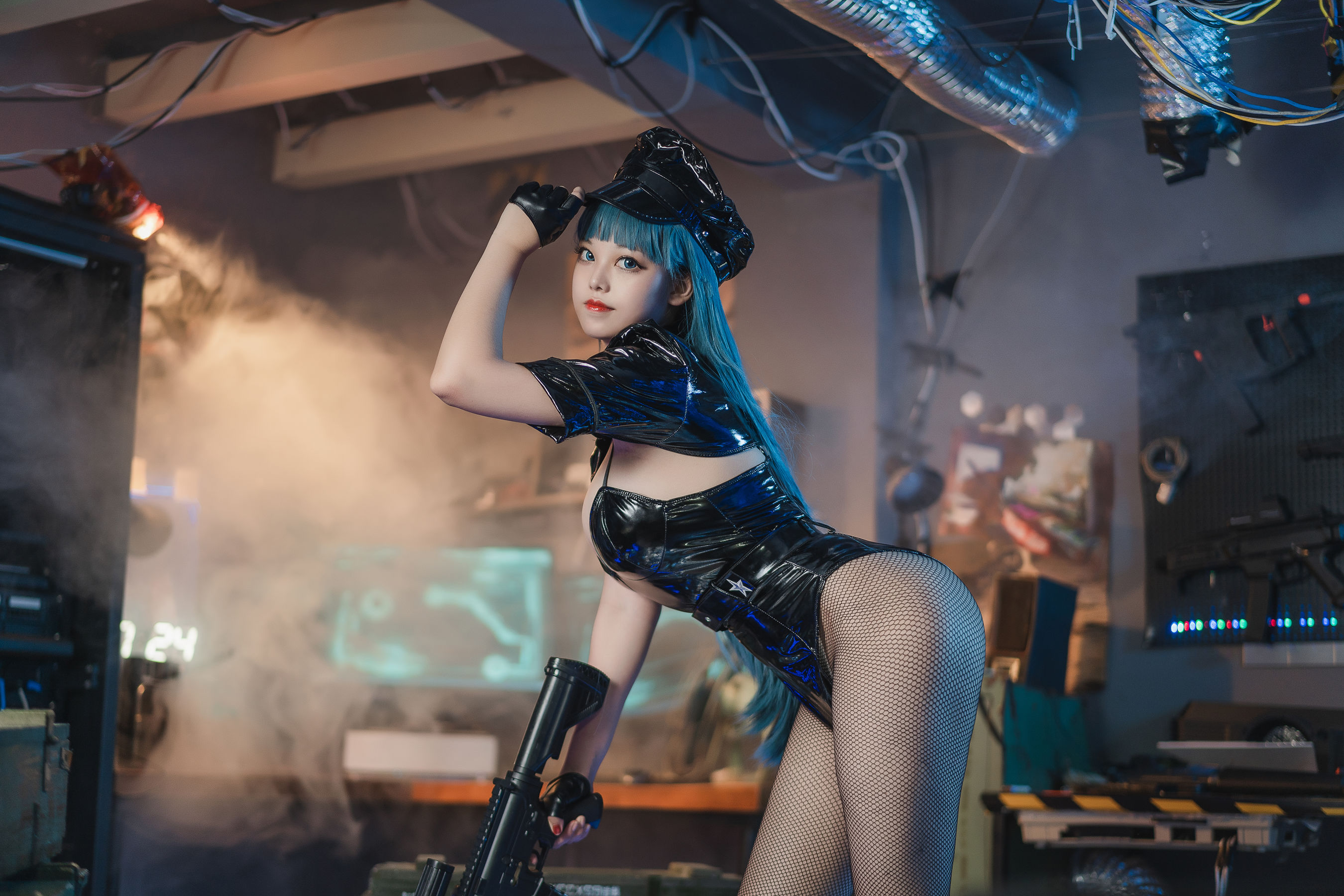 萌系小姐姐蜜汁猫裘 – 女警2 [51P]