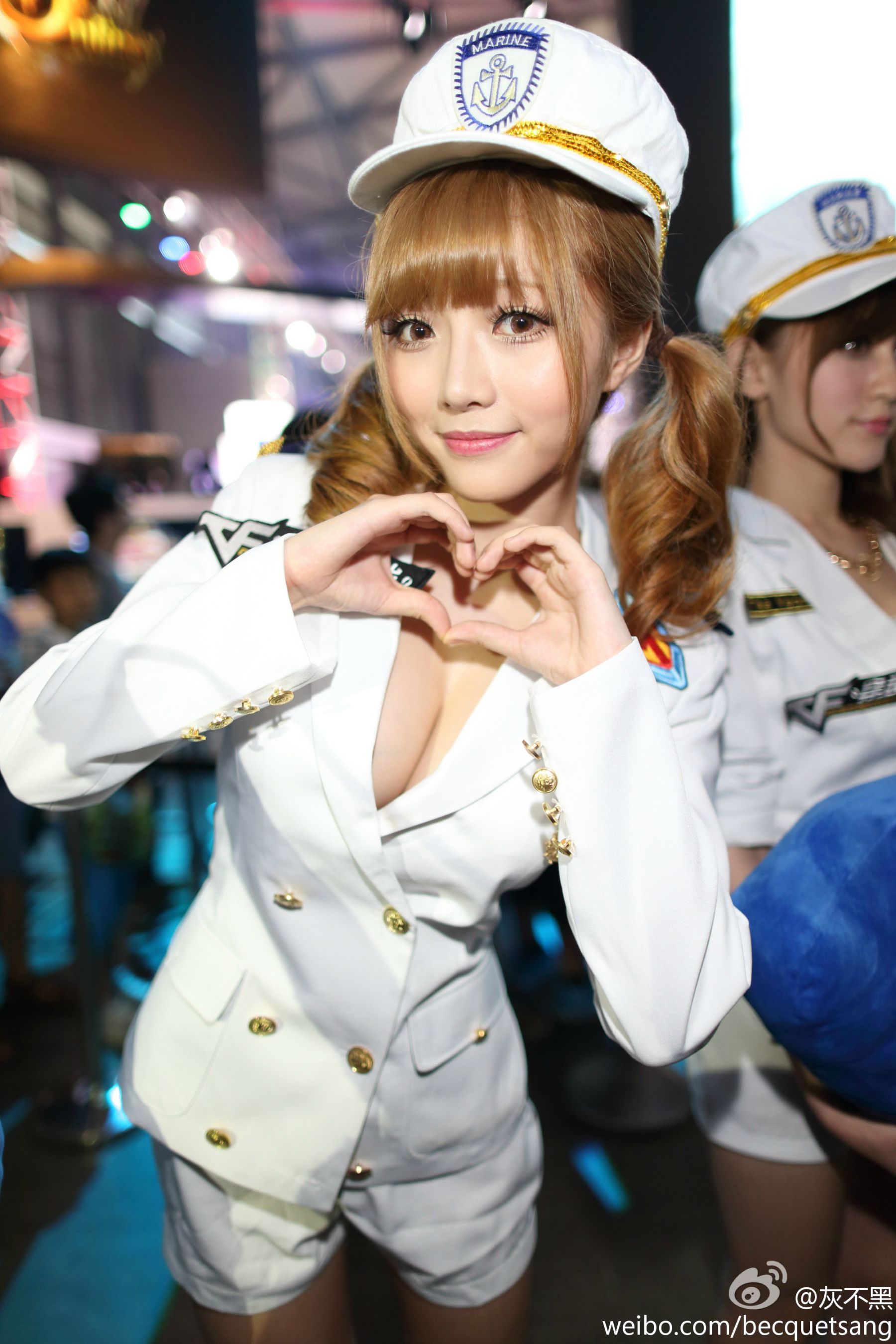 孙亦文Misa – 海军装ShowGirl图片合辑 [27P]