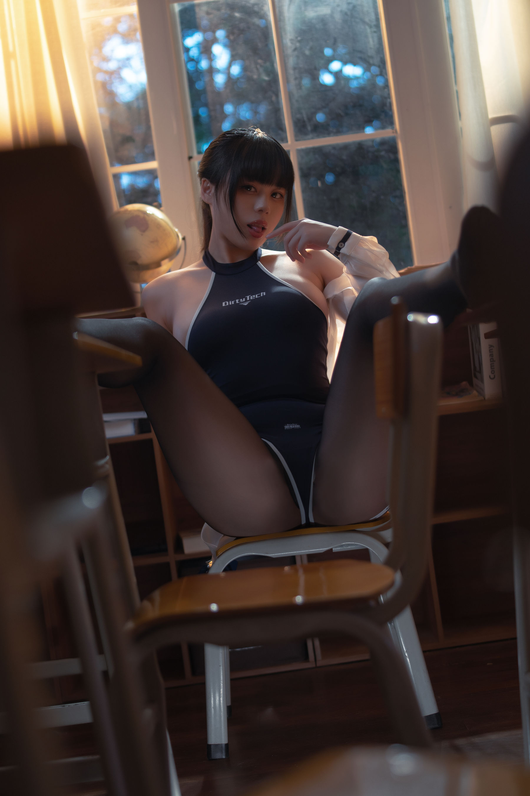 九言 – 竞泳 [65P]