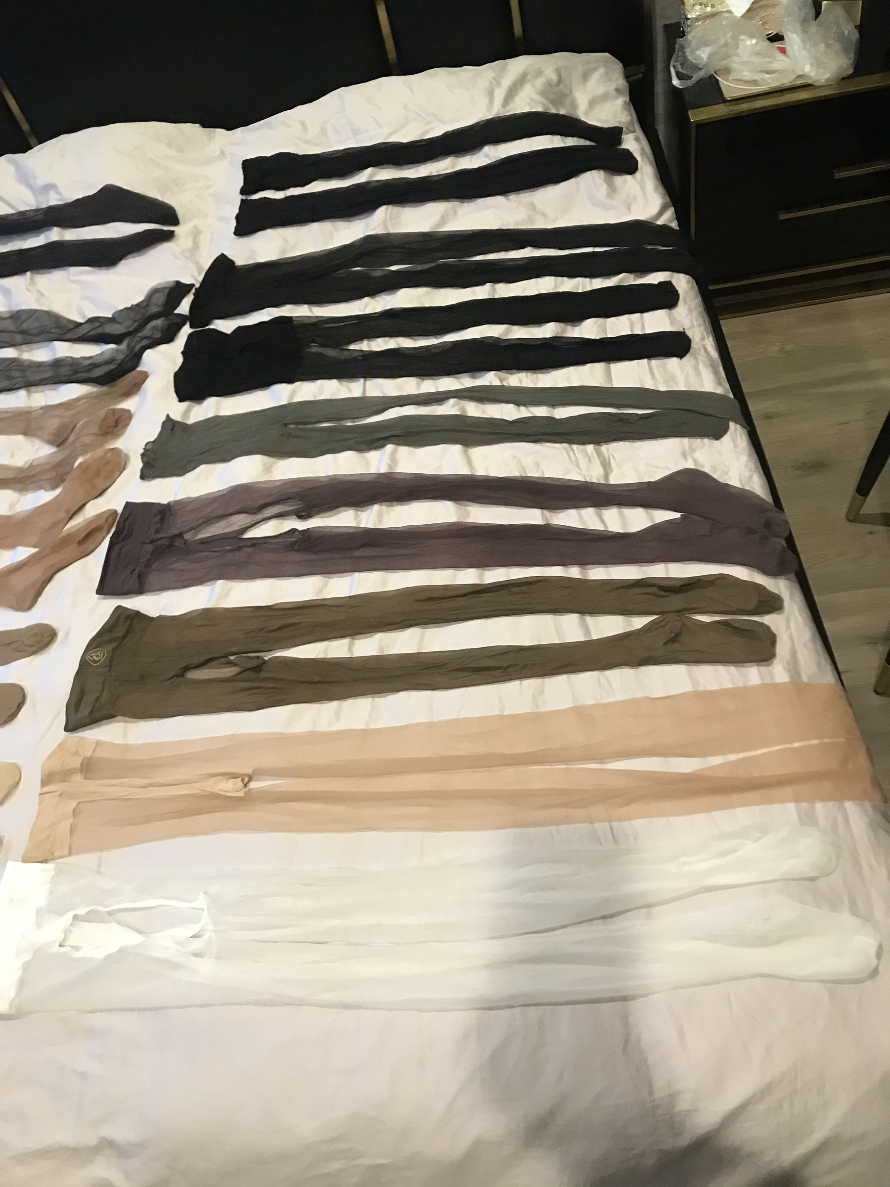 丝足博主麋鹿_Monroe 2020.04.23 丝袜展示 [56P]