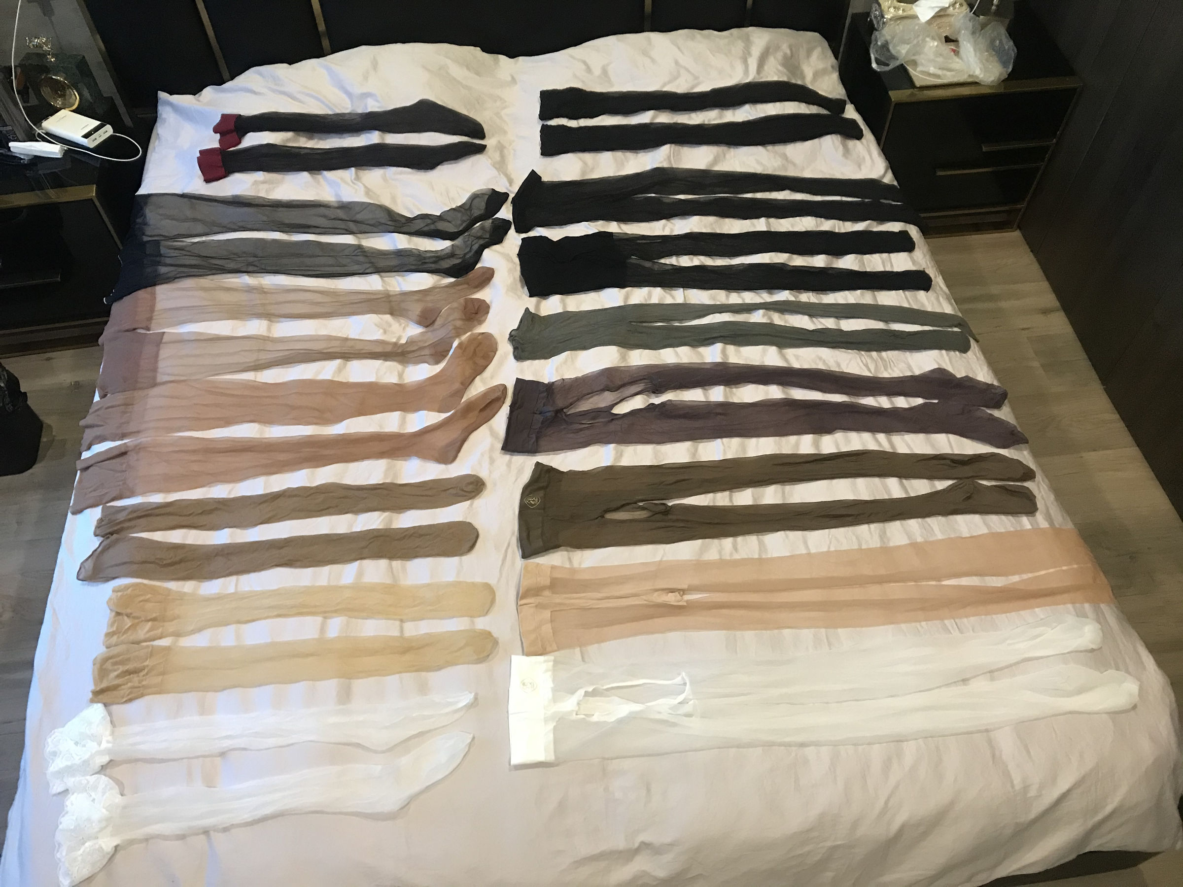 丝足博主麋鹿_Monroe 2020.04.23 丝袜展示 [56P]