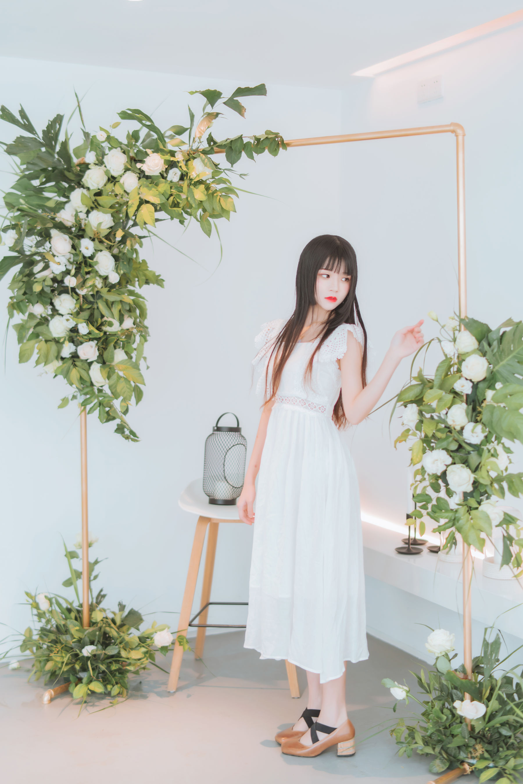 桜桃喵 – 清新之白花花 [11P]