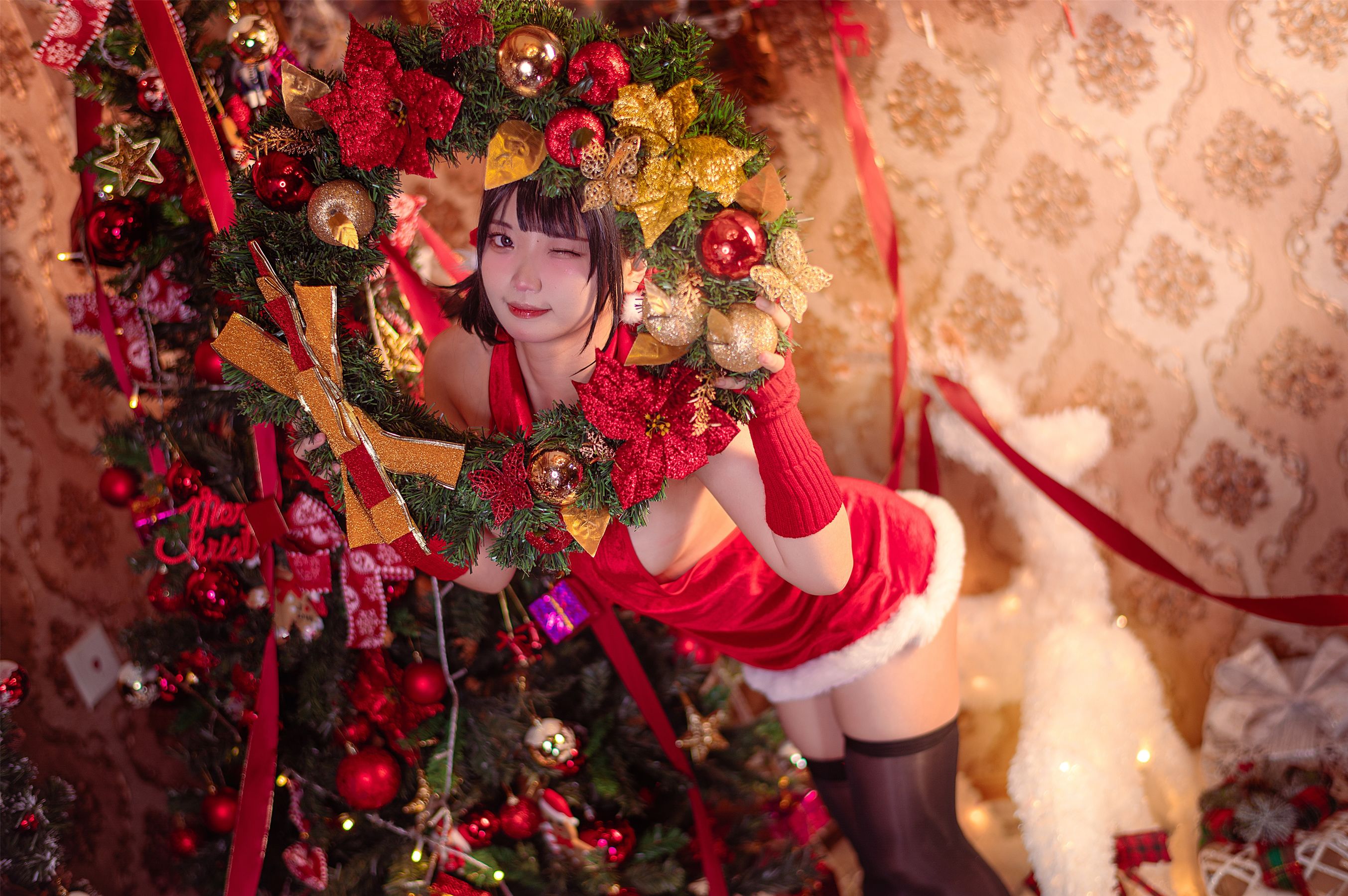 伊喵君 – 圣诞礼物 [55P]