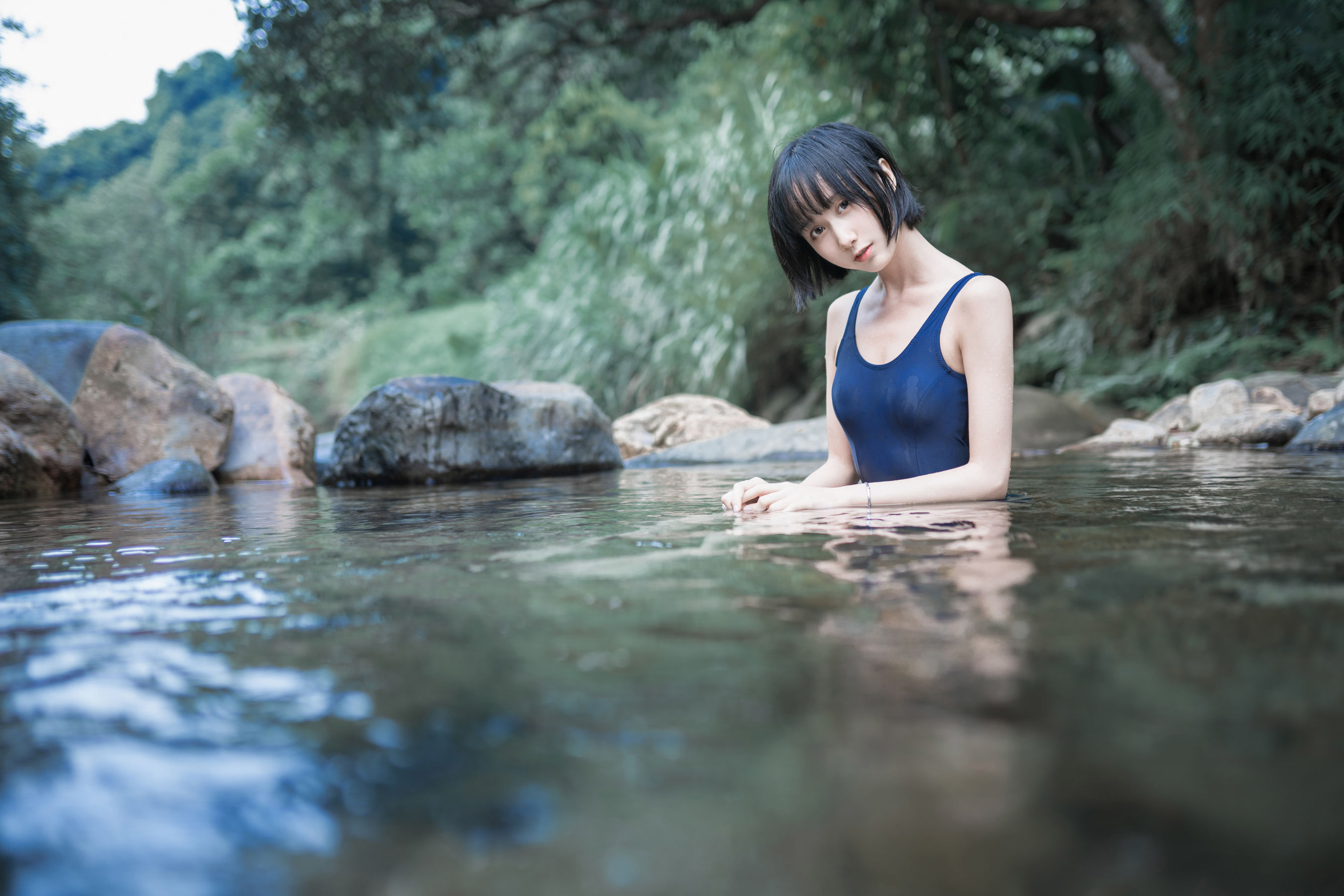 萌系小姐姐木绵绵OwO 水色溪边制服 [51P]