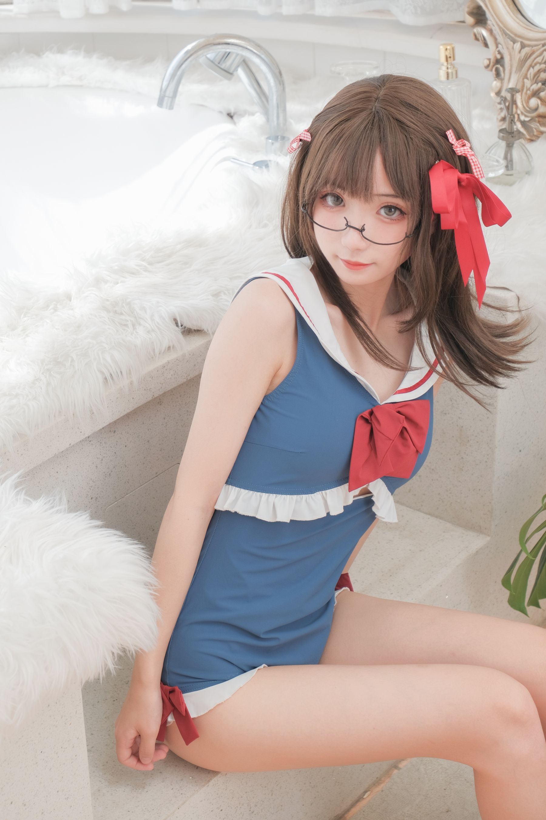 花柒Hana – 白雪姬泳装 [26P]