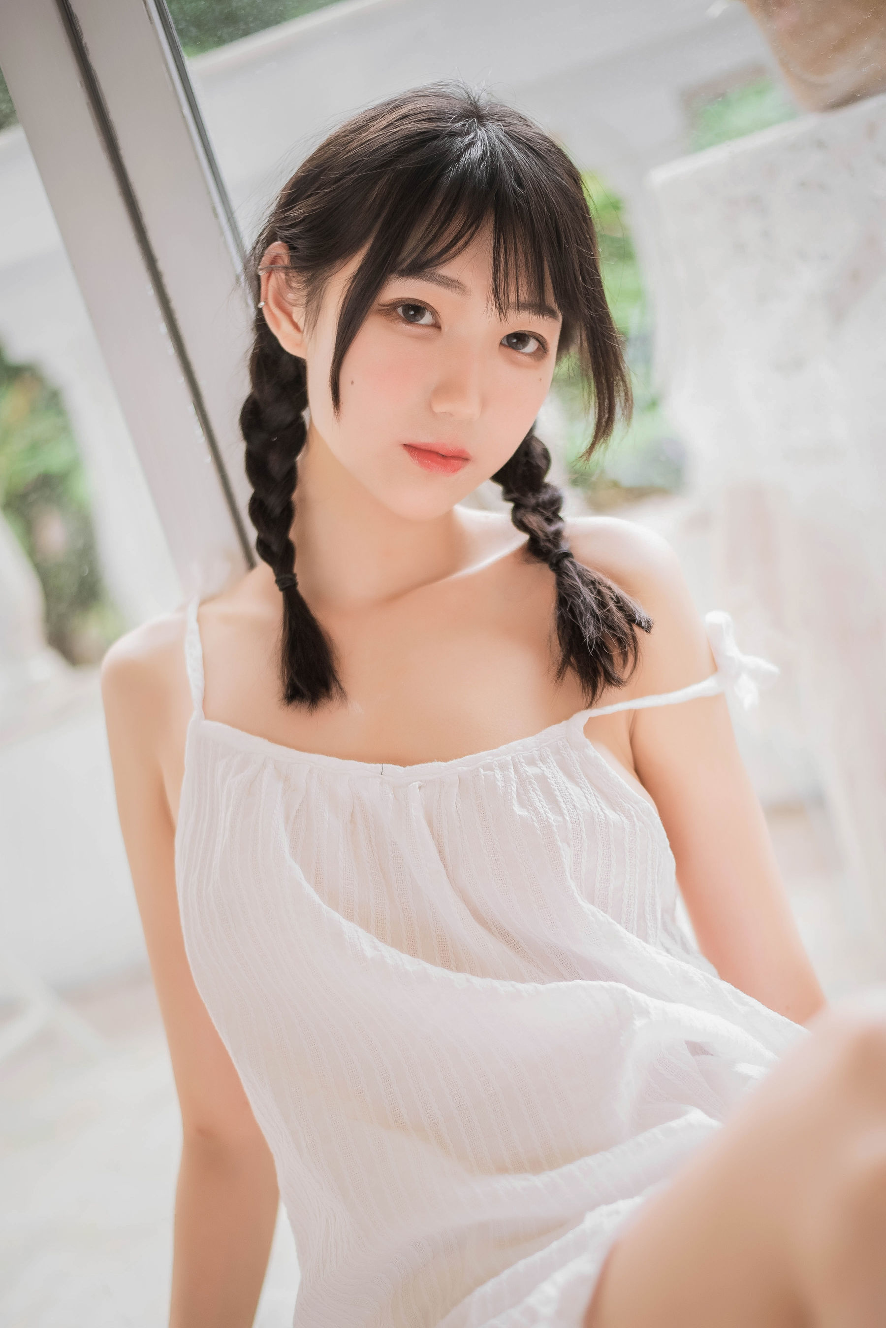 周叽是可爱兔兔 – 盛夏 [19P]