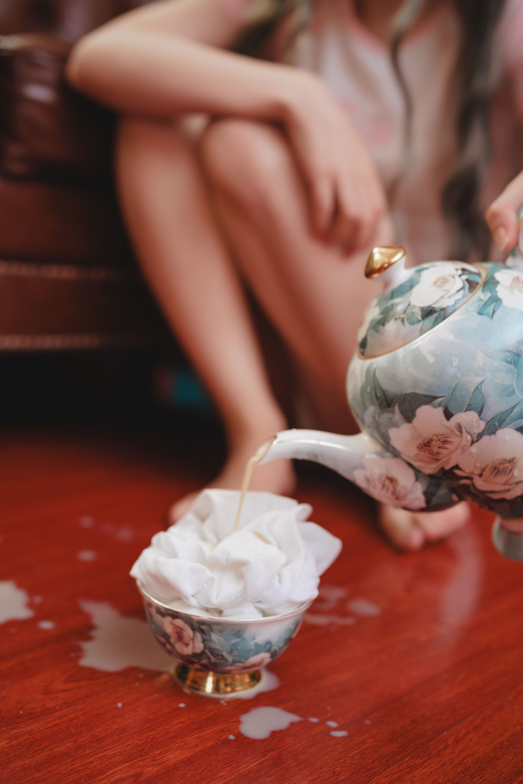 可爱人气Coser面饼仙儿 – 丝袜奶茶 [41P]