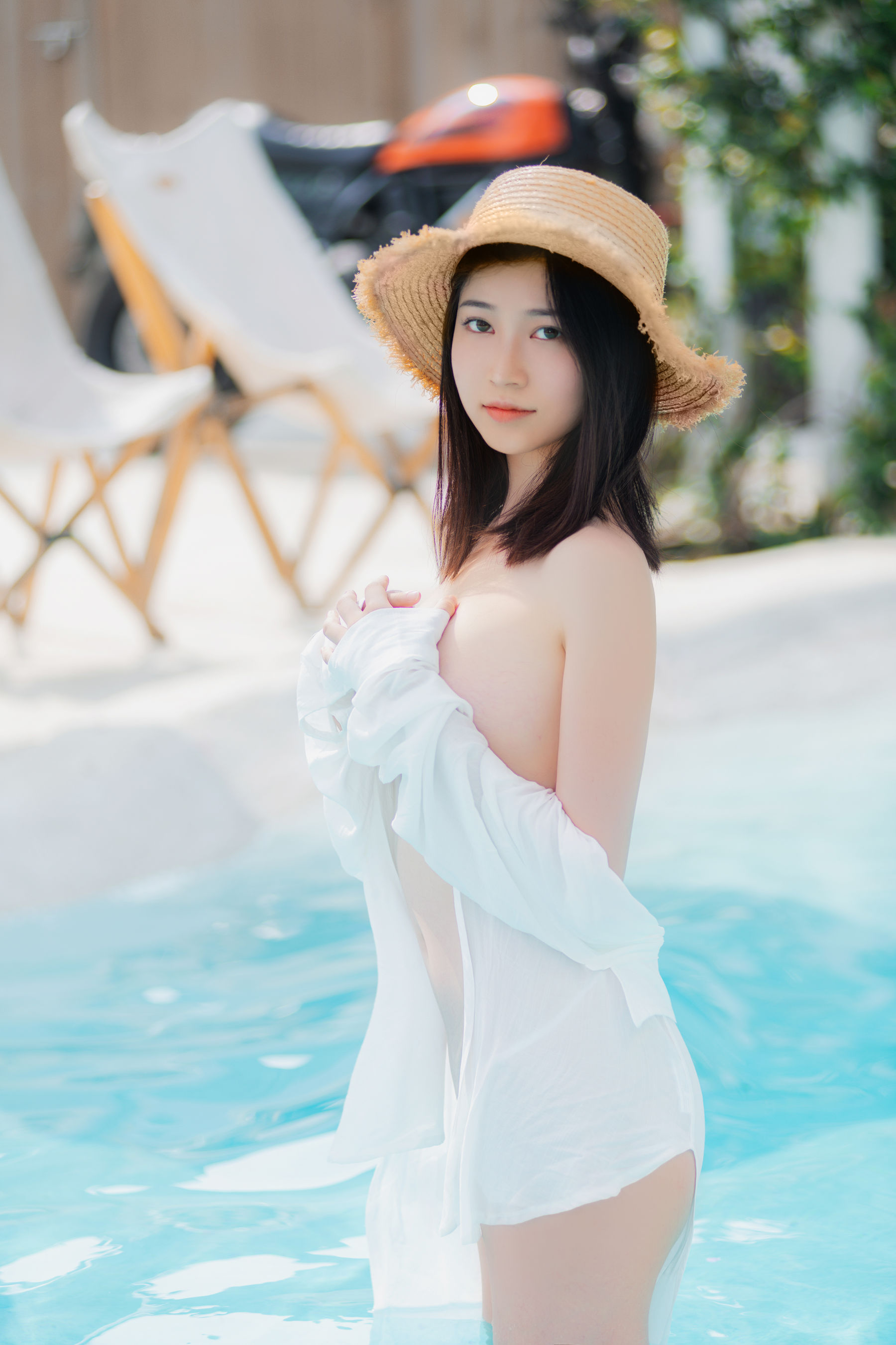 Nnian – 夏日限定泳池 [17P]