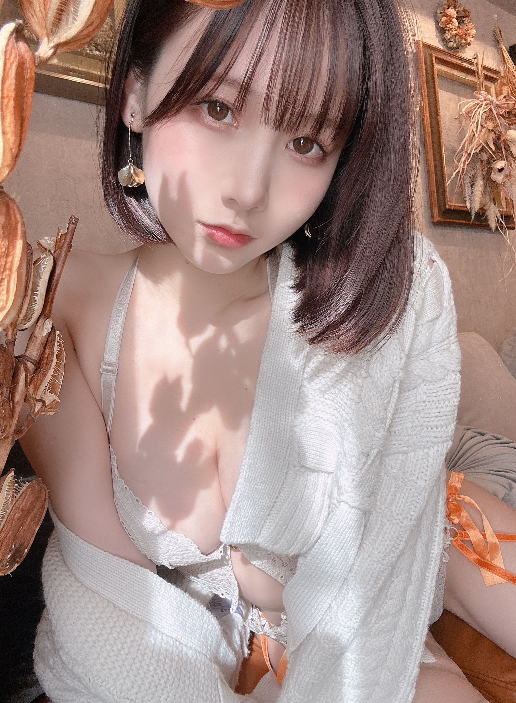 日本甜美COSERけんけん[fantia] 2022-11-03 性感内衣 [24P]