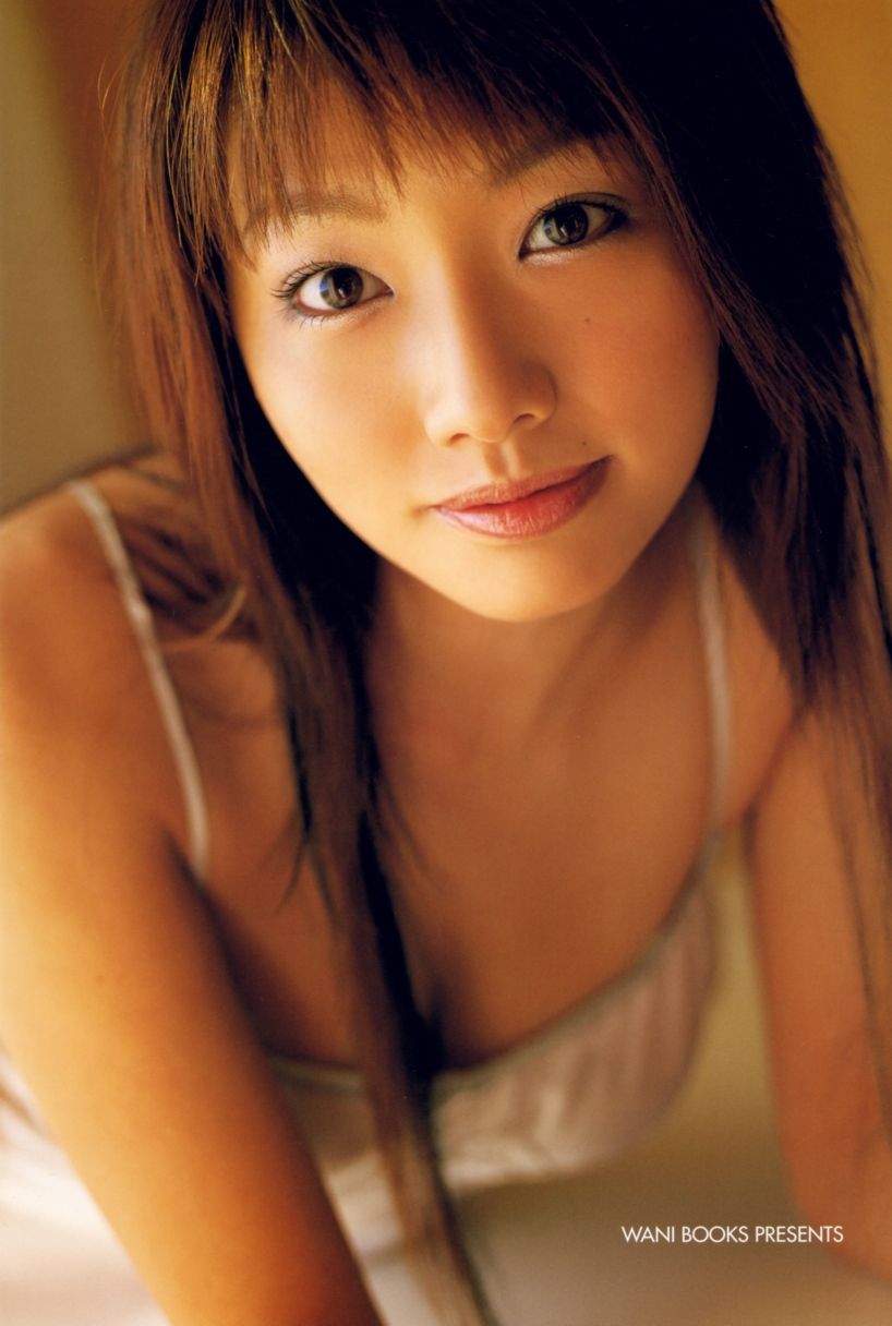 真锅薰 眞鍋かをり-《kawori》 写真集 [99P]