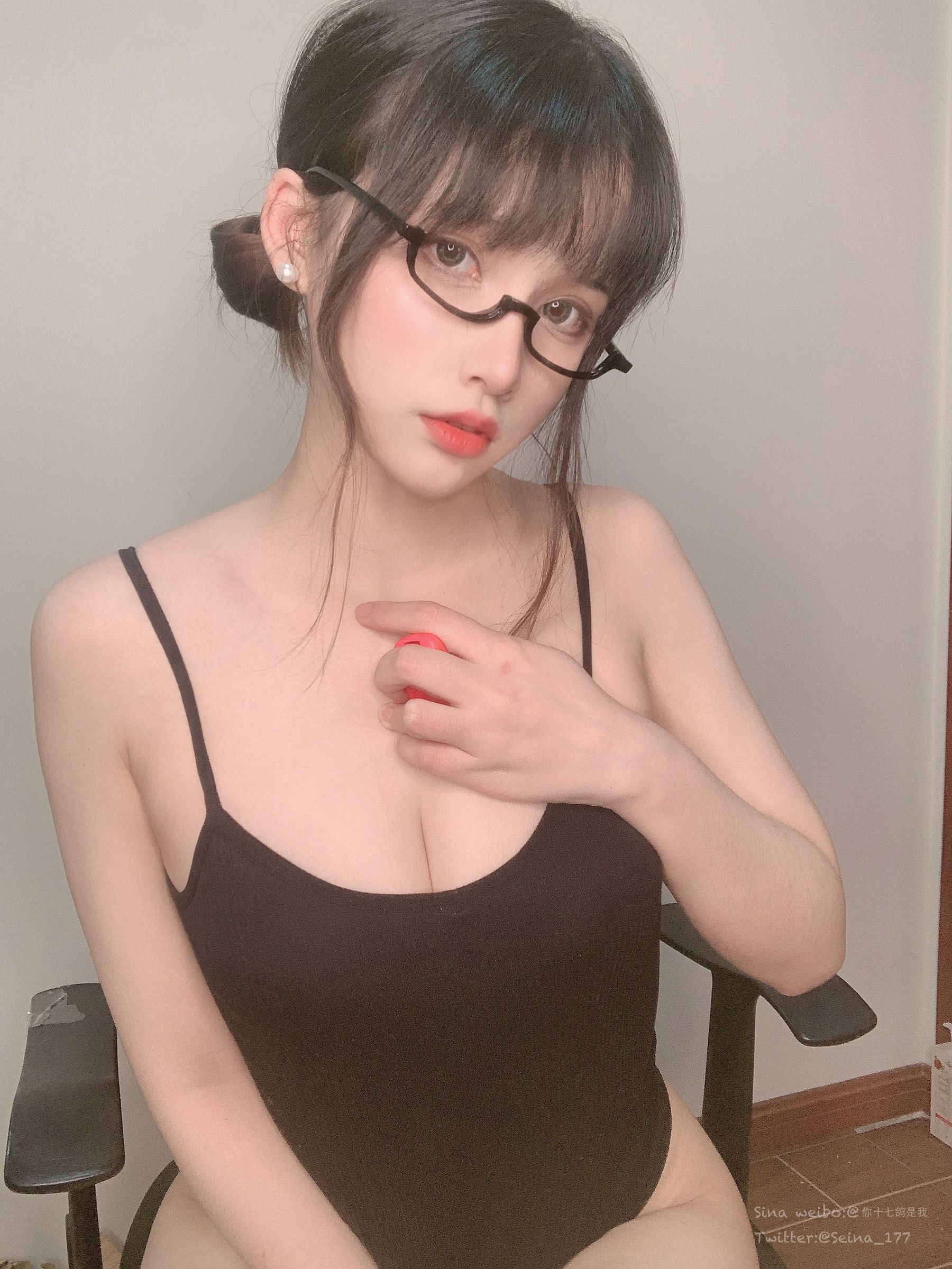 动漫博主你十七鸽 – 圣诞 [55P]