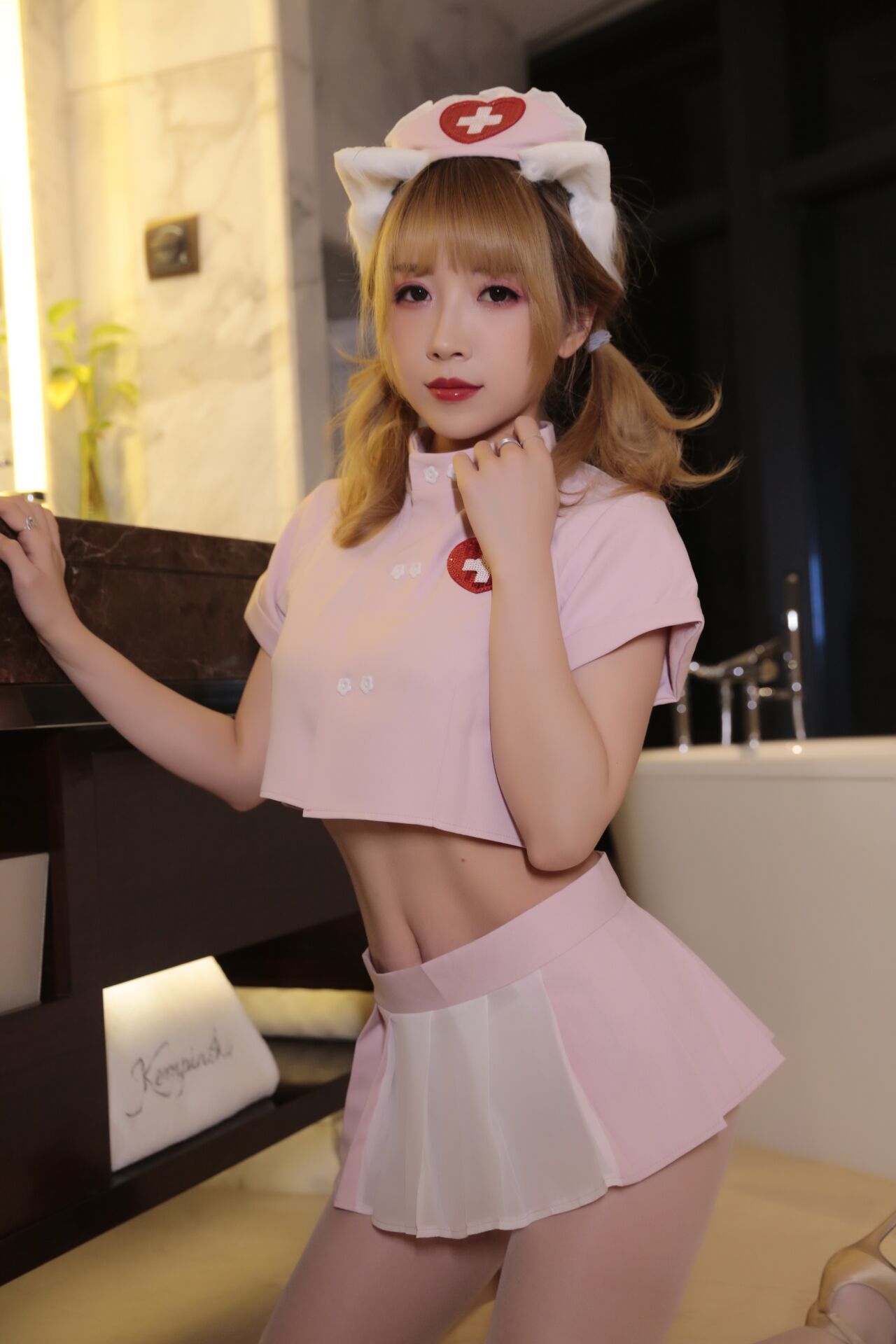 斗鱼主播小女巫露娜 – 蜜桃乌龙茶 [61P]