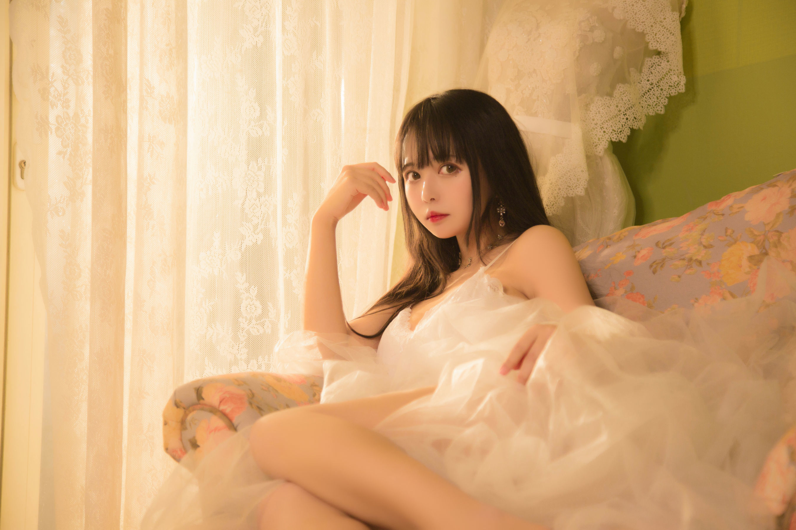 大眼萌妹黑猫猫OvO 少女写真 [26P]