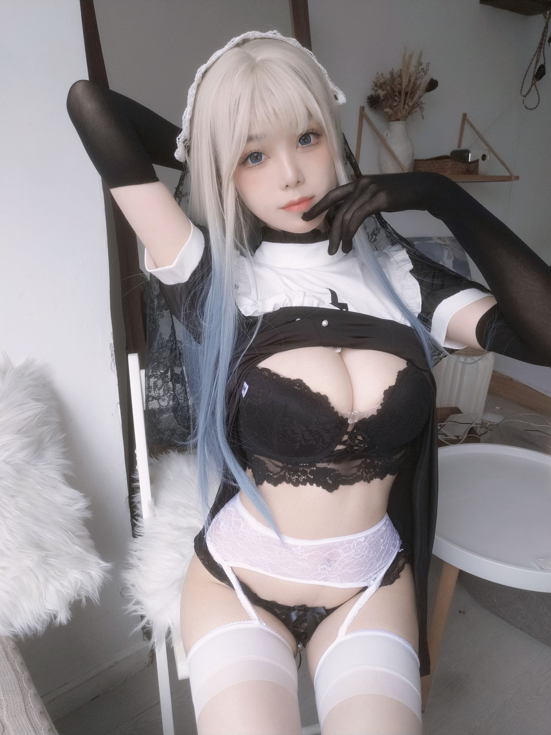 萌系小姐姐蜜汁猫裘 – 修女自拍 [35P]