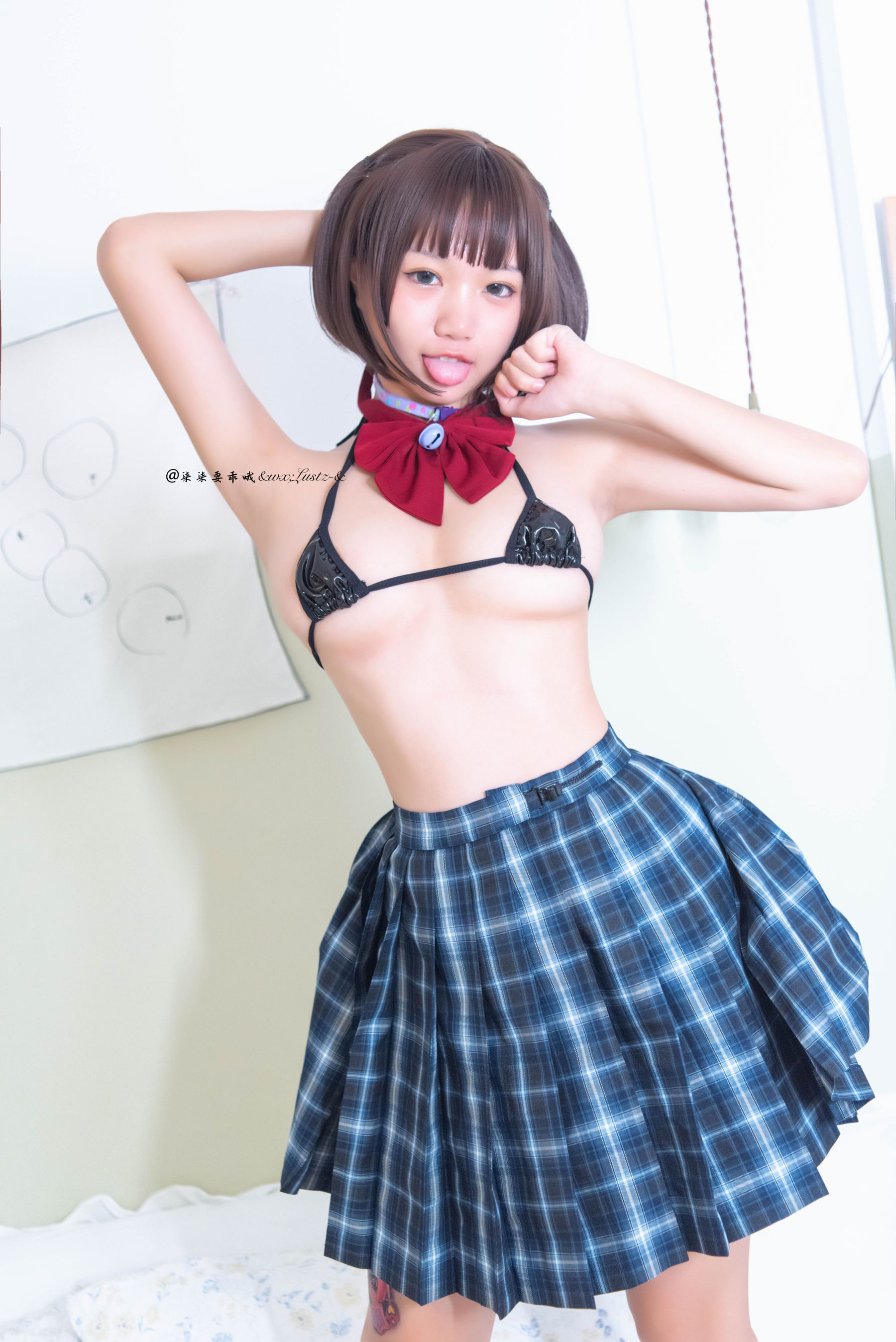 动漫博主柒柒要乖哦 – 晚间约会 [40P]