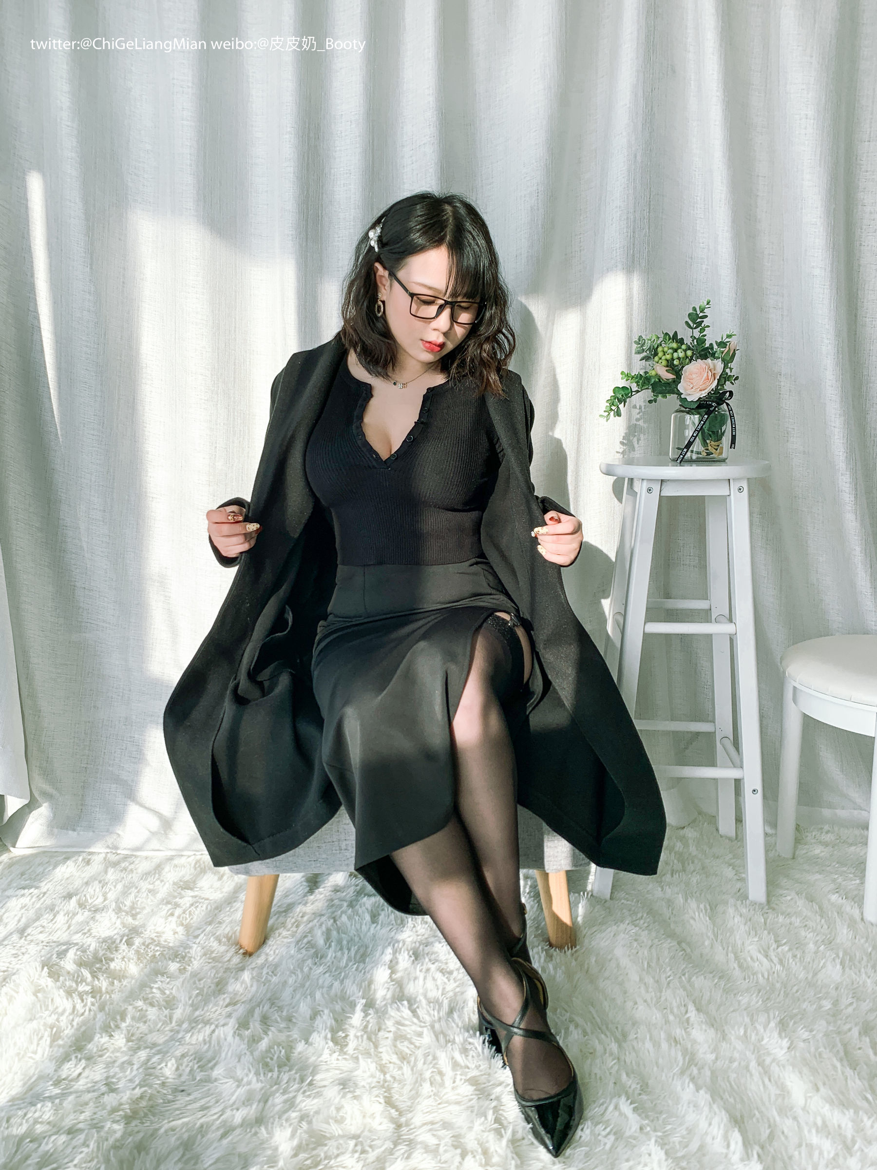 皮皮奶可可爱了啦 黑色OL [120P]