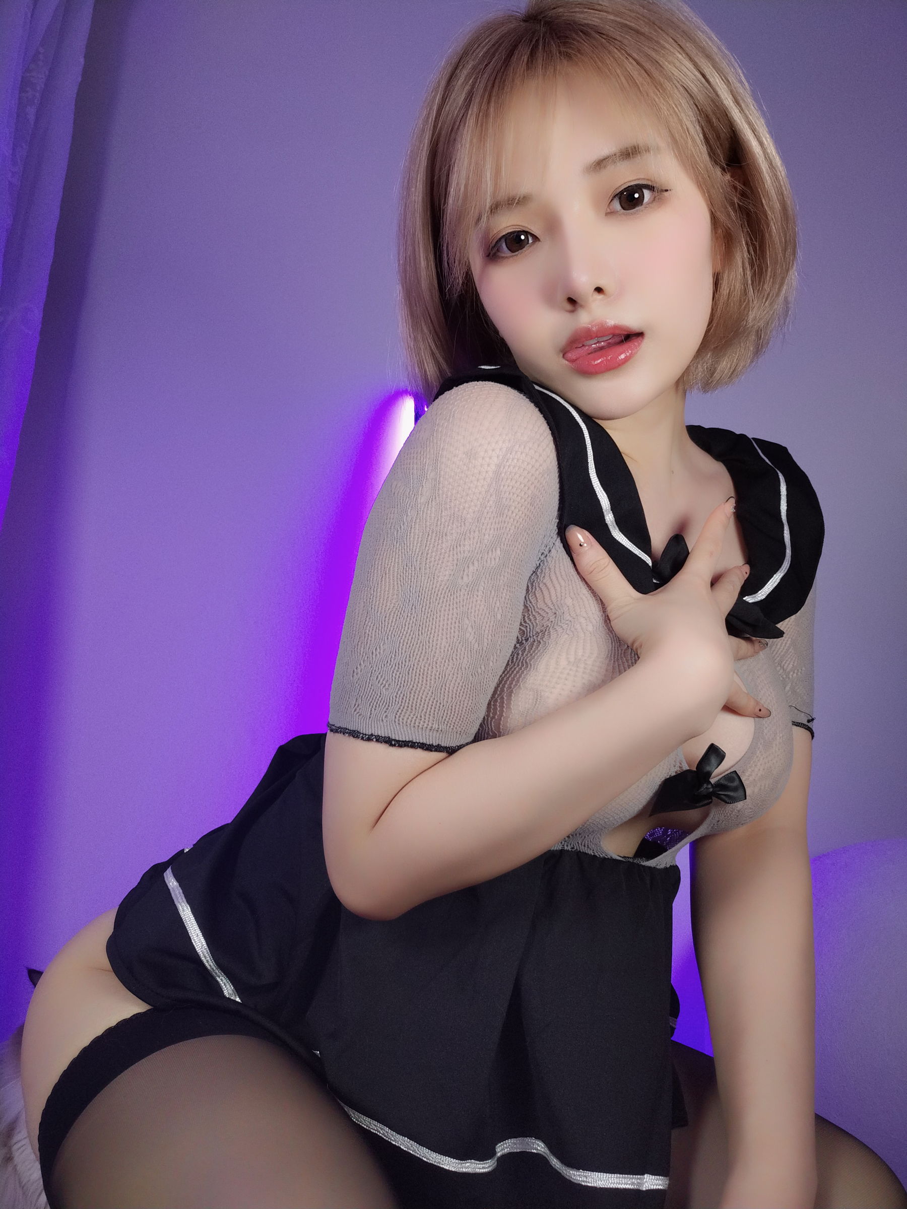 动漫博主雯妹 – 网纱JK [36P]