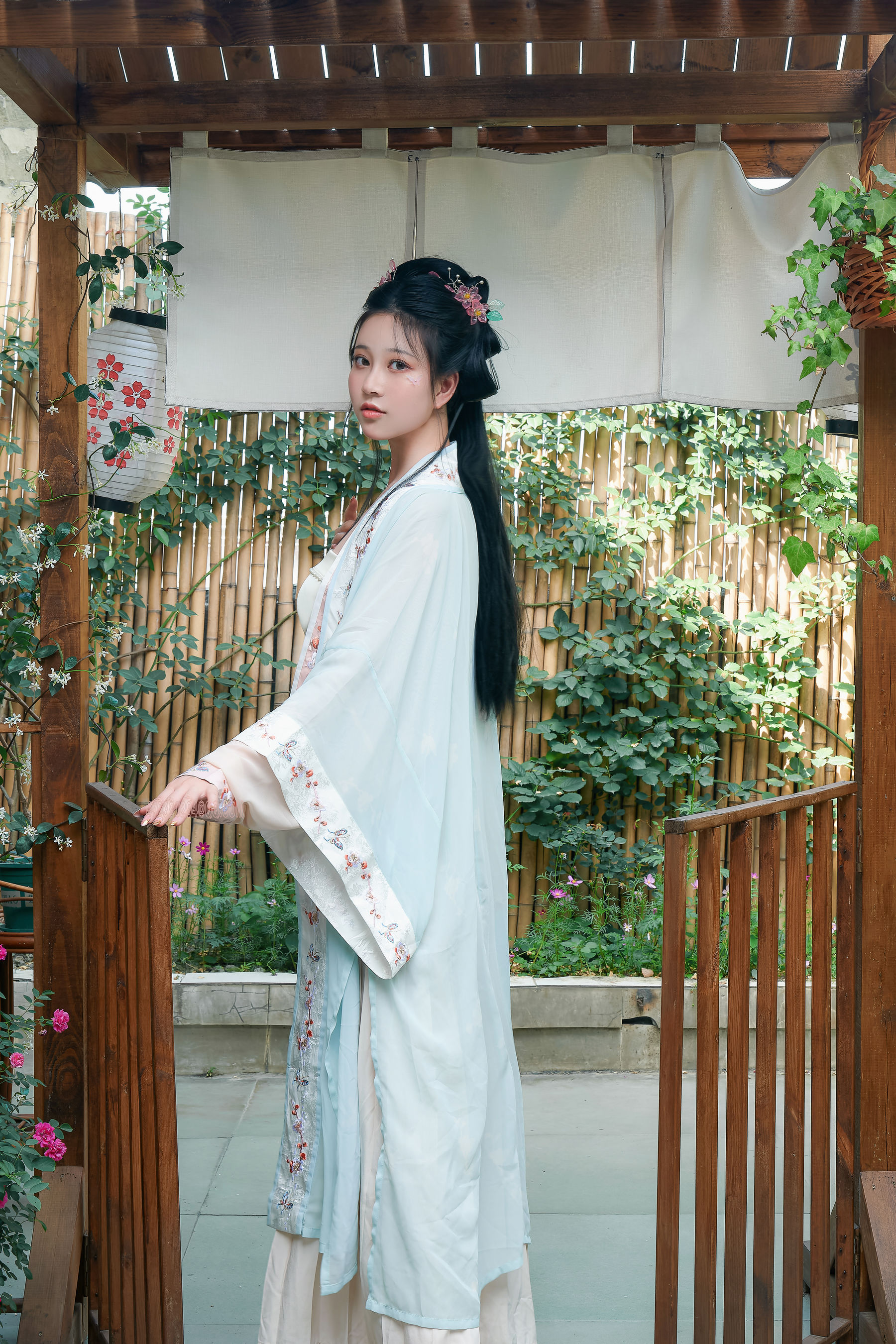 Nnian – 花间集 [10P]