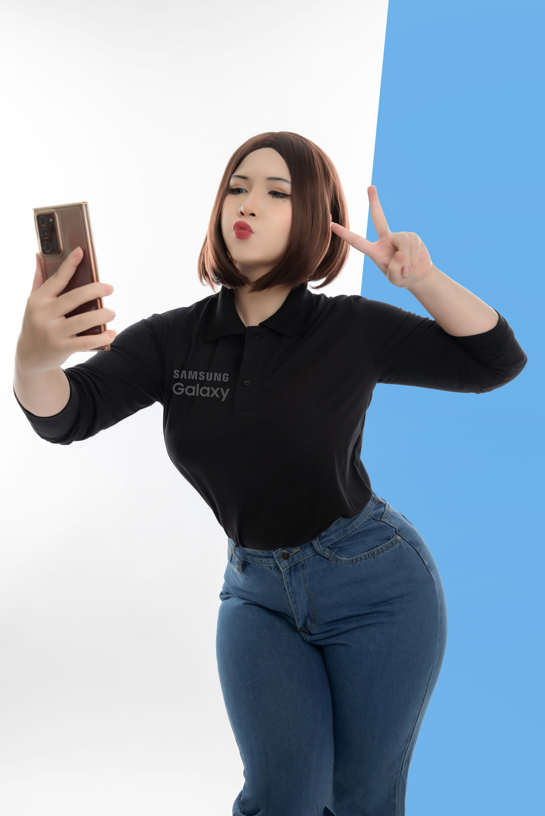 Uy Uy – Samsung Sam [18P]