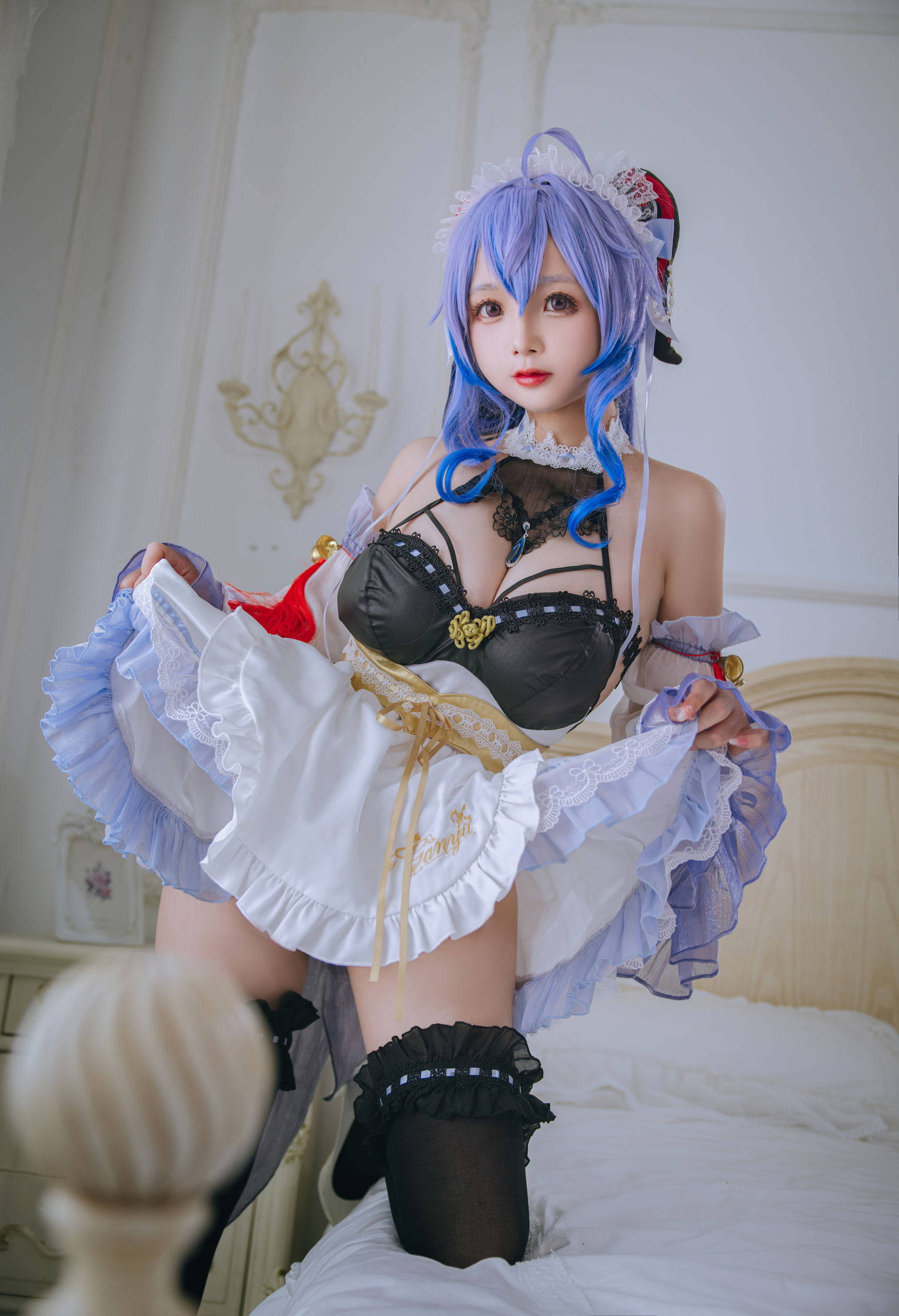 Cosplay日奈娇 – 甘雨女仆 [23P]