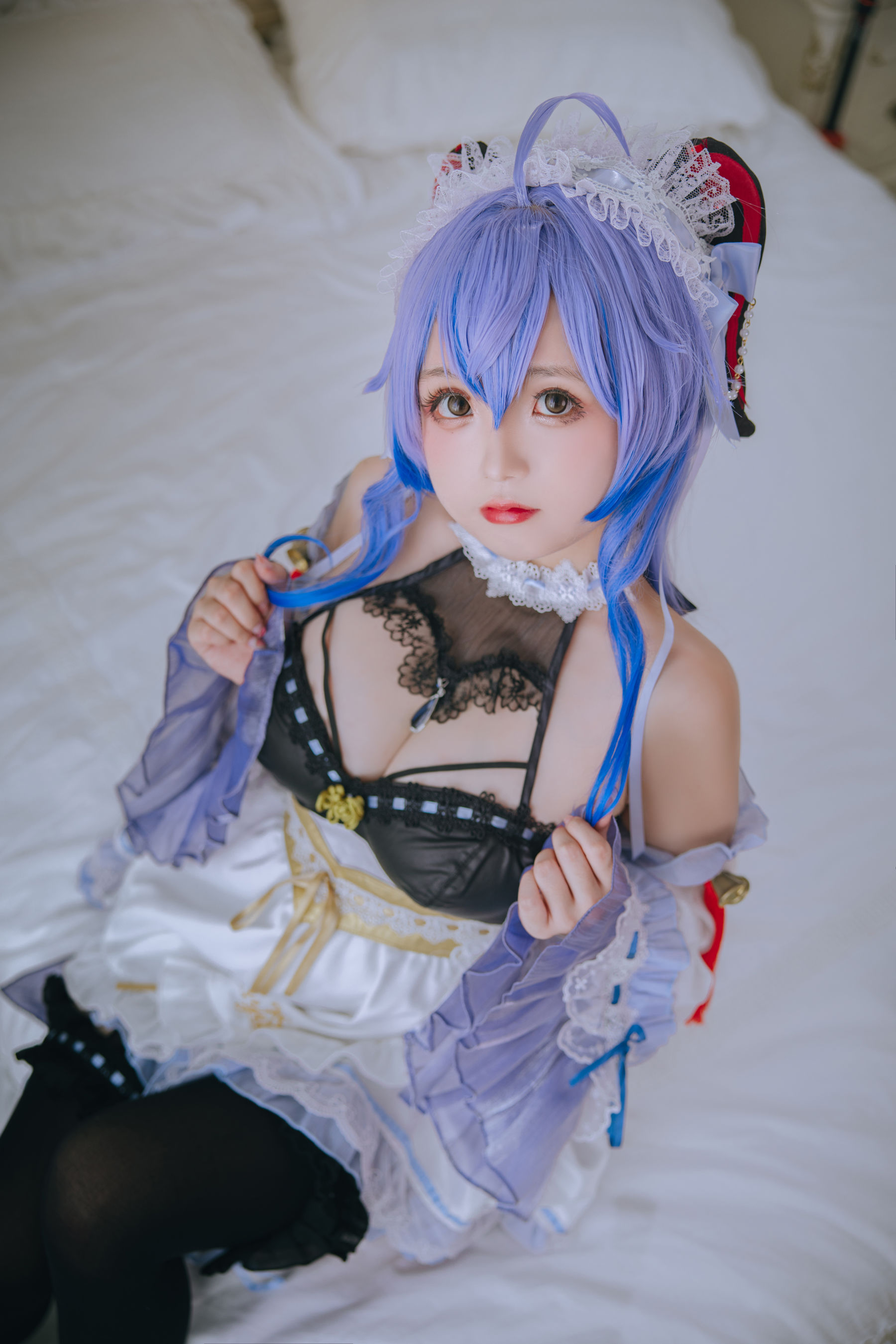 Cosplay日奈娇 – 甘雨女仆 [23P]