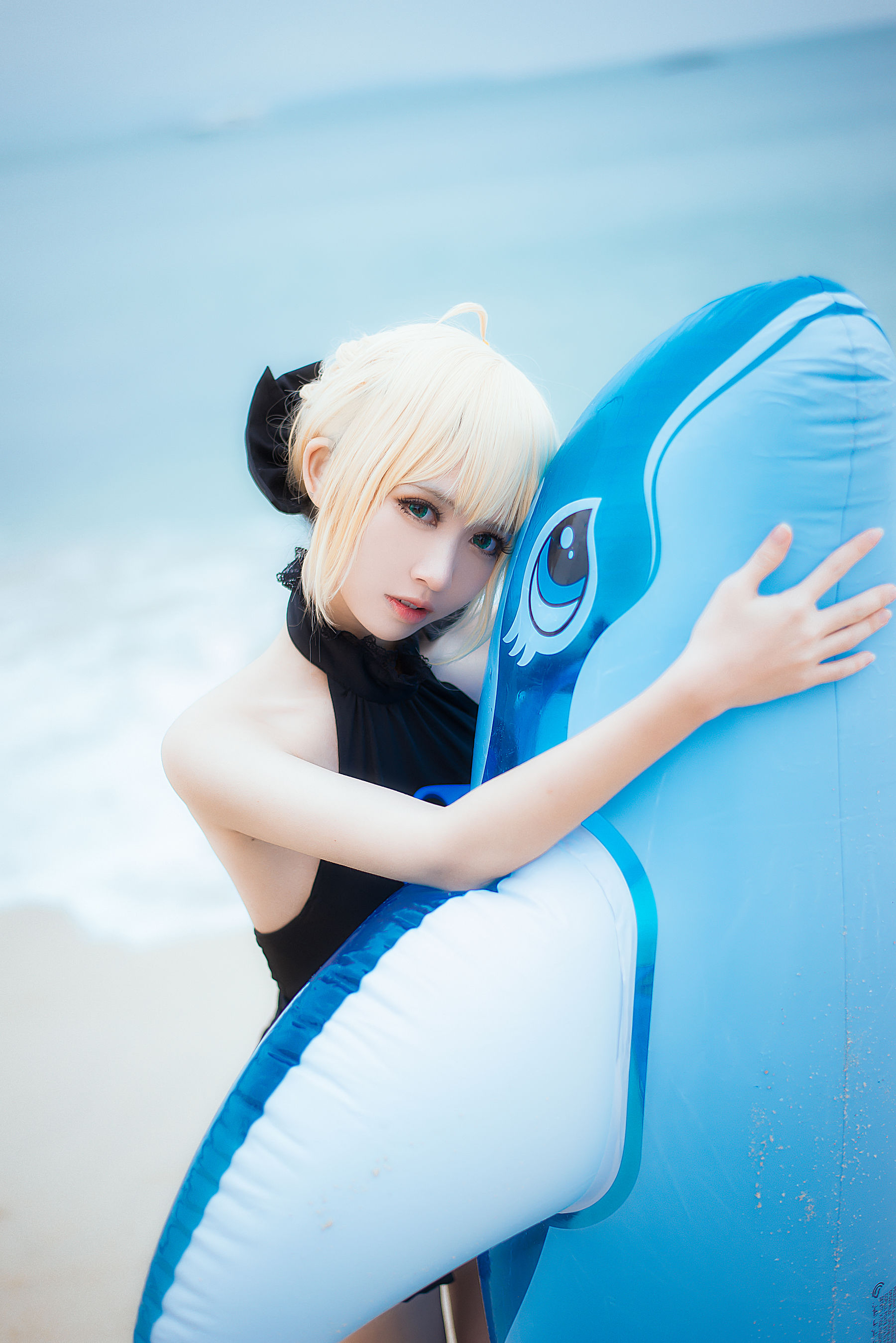 超人气Coser鳗鱼霏儿 King of Knight 海边 [11P]