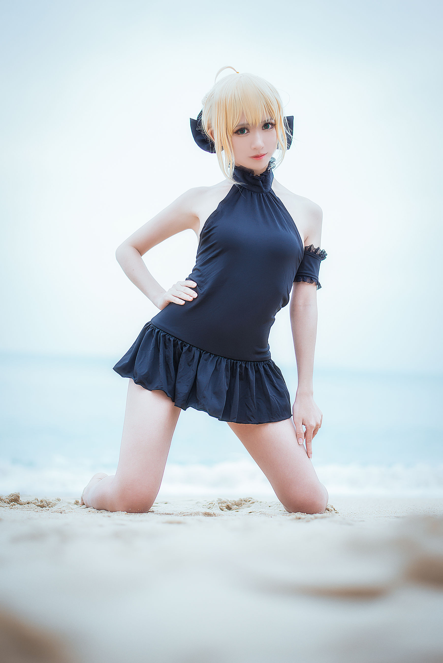 超人气Coser鳗鱼霏儿 King of Knight 海边 [11P]