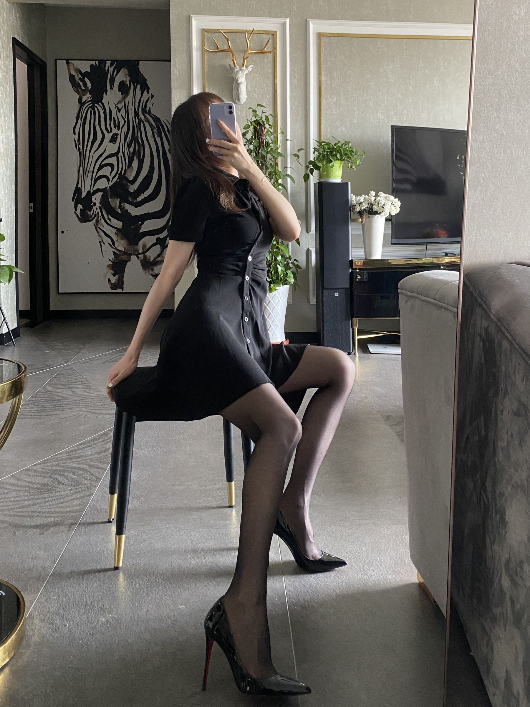 丝足博主麋鹿_Monroe 2020.08.27 黑丝梦想 [34P]