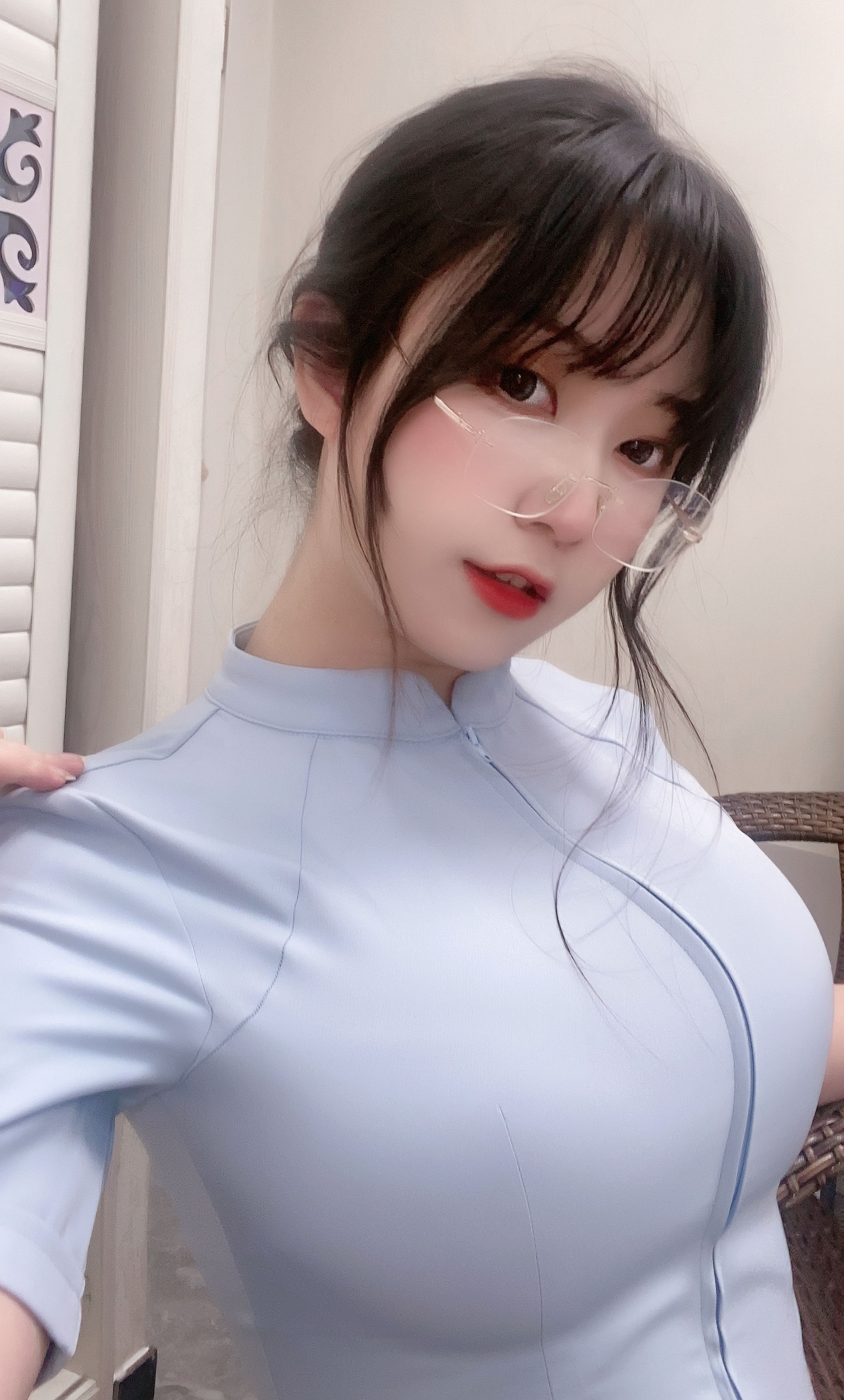 奇行家狗崽(棕桠阿狗崽) – 七三蓝护士 [16P]