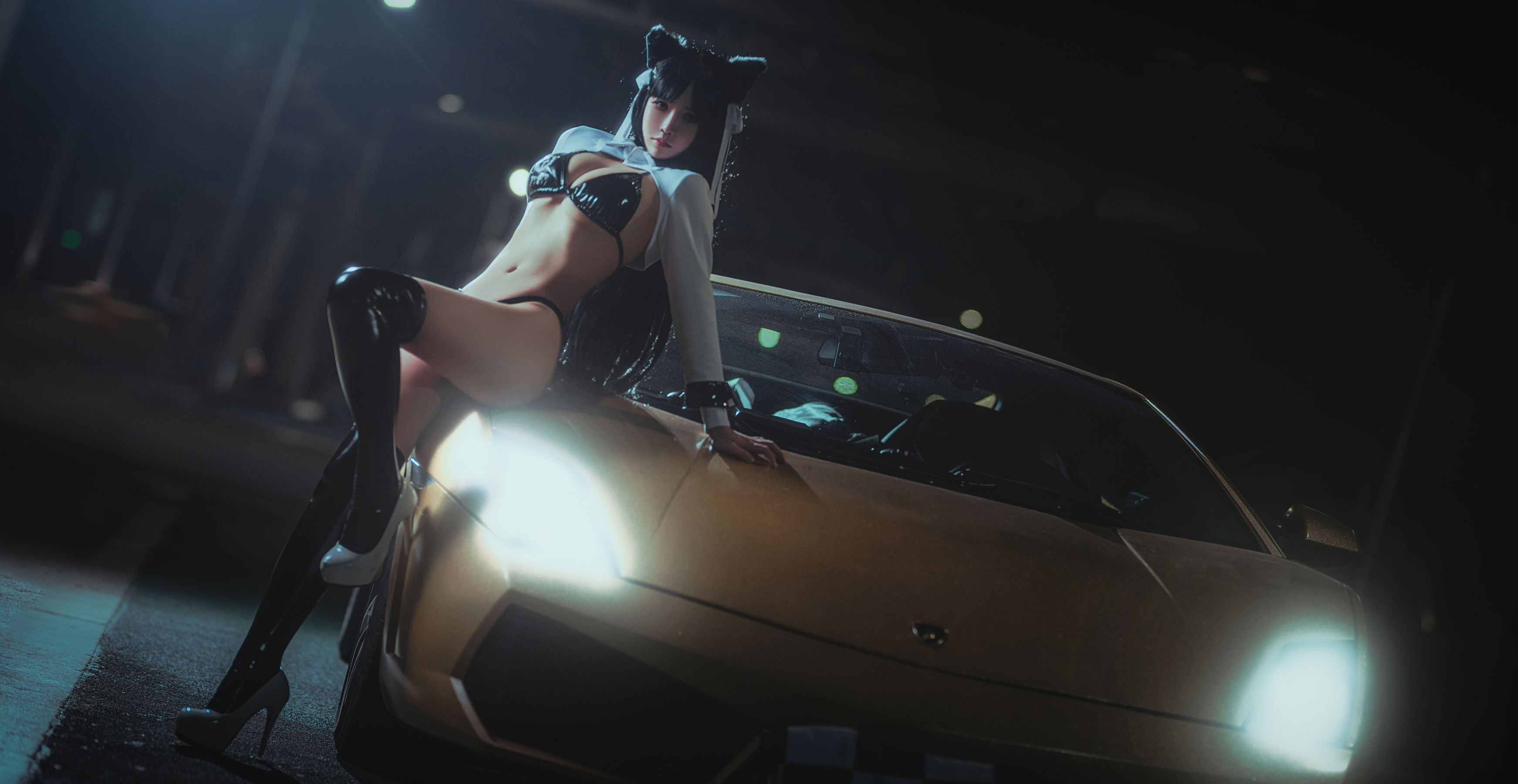 二次元妹子抱走莫子aa 赛车女郎 [23P]